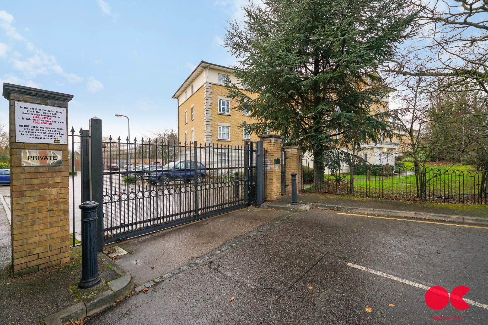 2 bed flat for sale in Monkwood Close, Romford  - Property Image 19