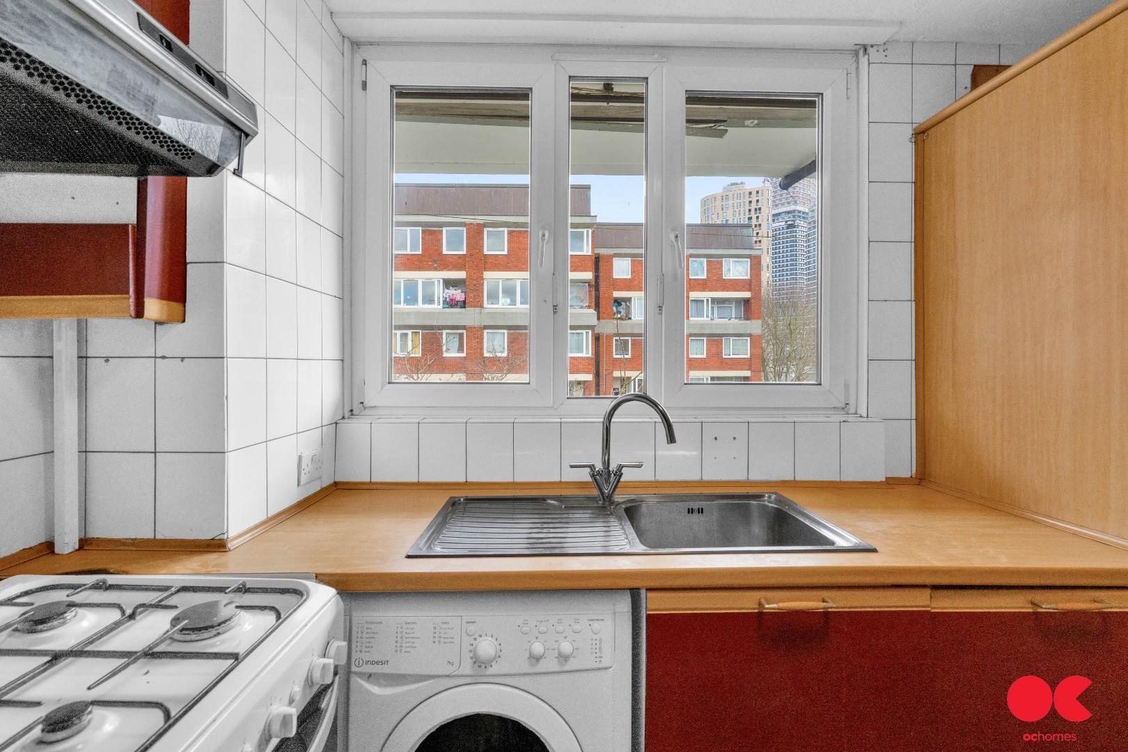 3 bed maisonette to rent in Poplar High Street, Poplar  - Property Image 9