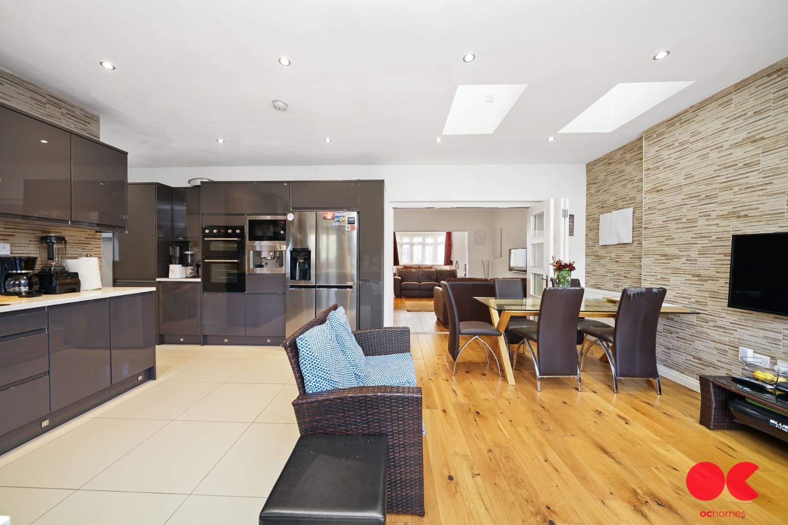 4 bed semi-detached house for sale in Western Avenue, Gidea Park, RM2