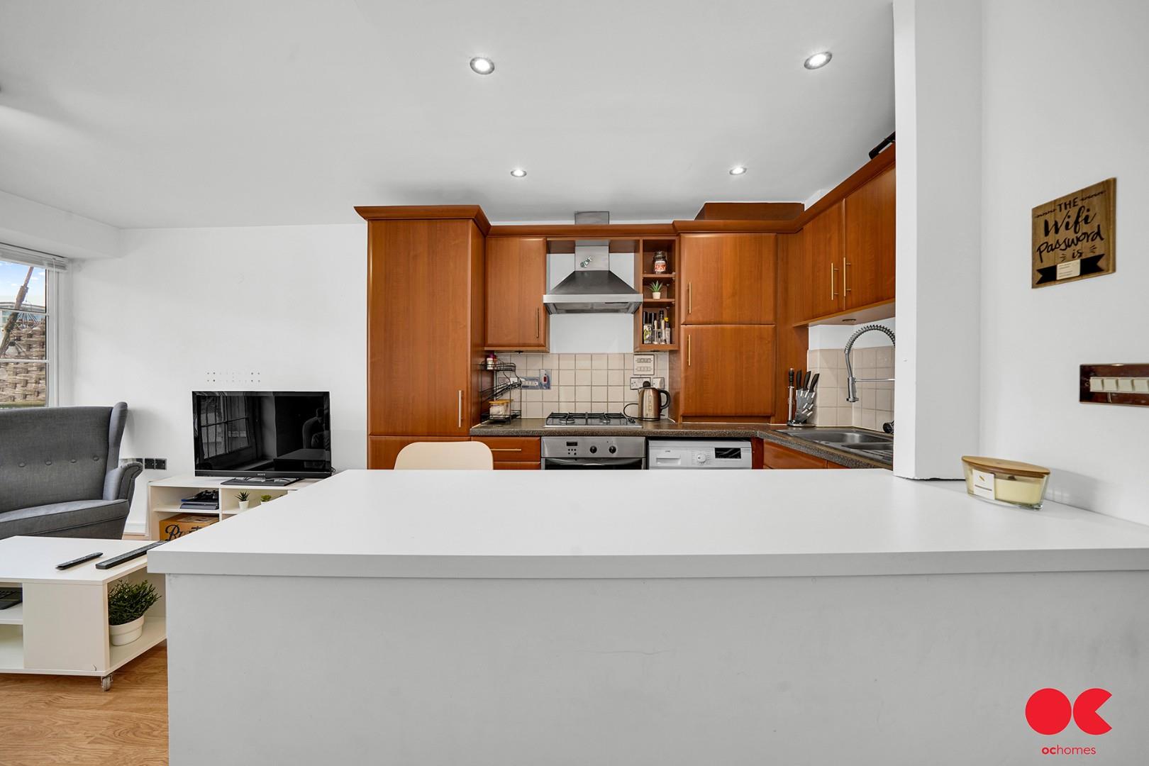 2 bed flat for sale in Malt House Place, Romford  - Property Image 13