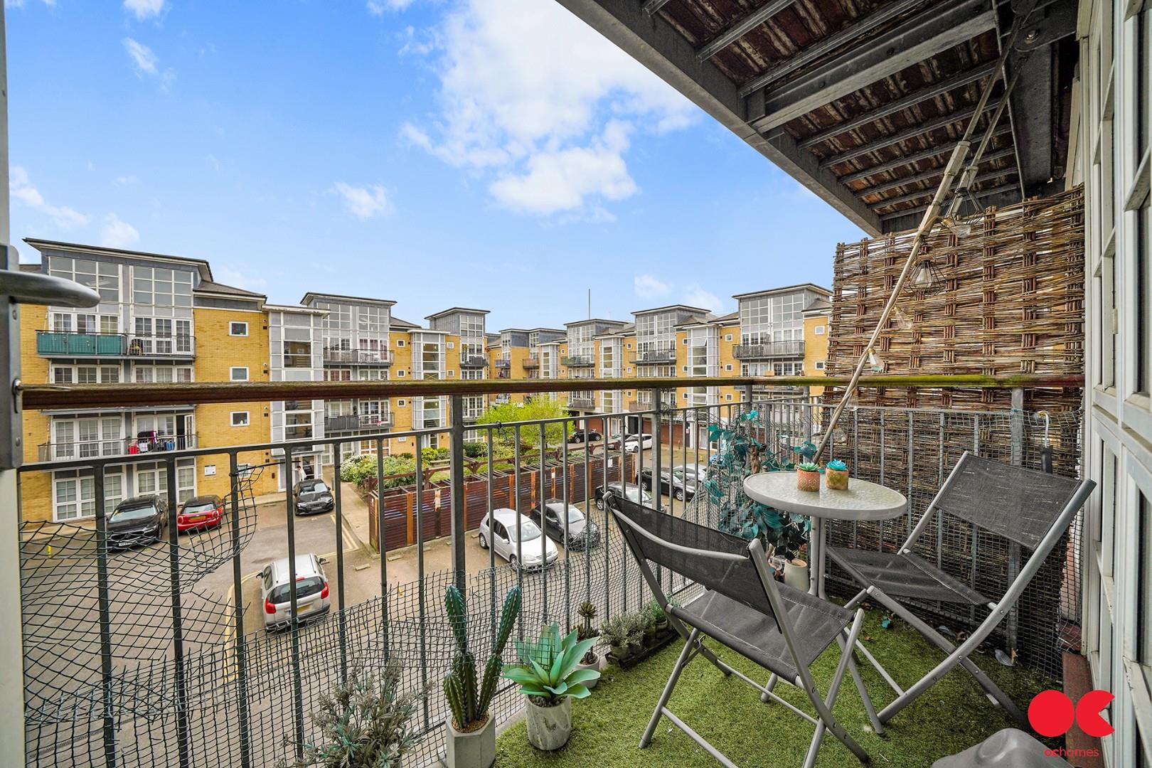 2 bed flat for sale in Malt House Place, Romford  - Property Image 7