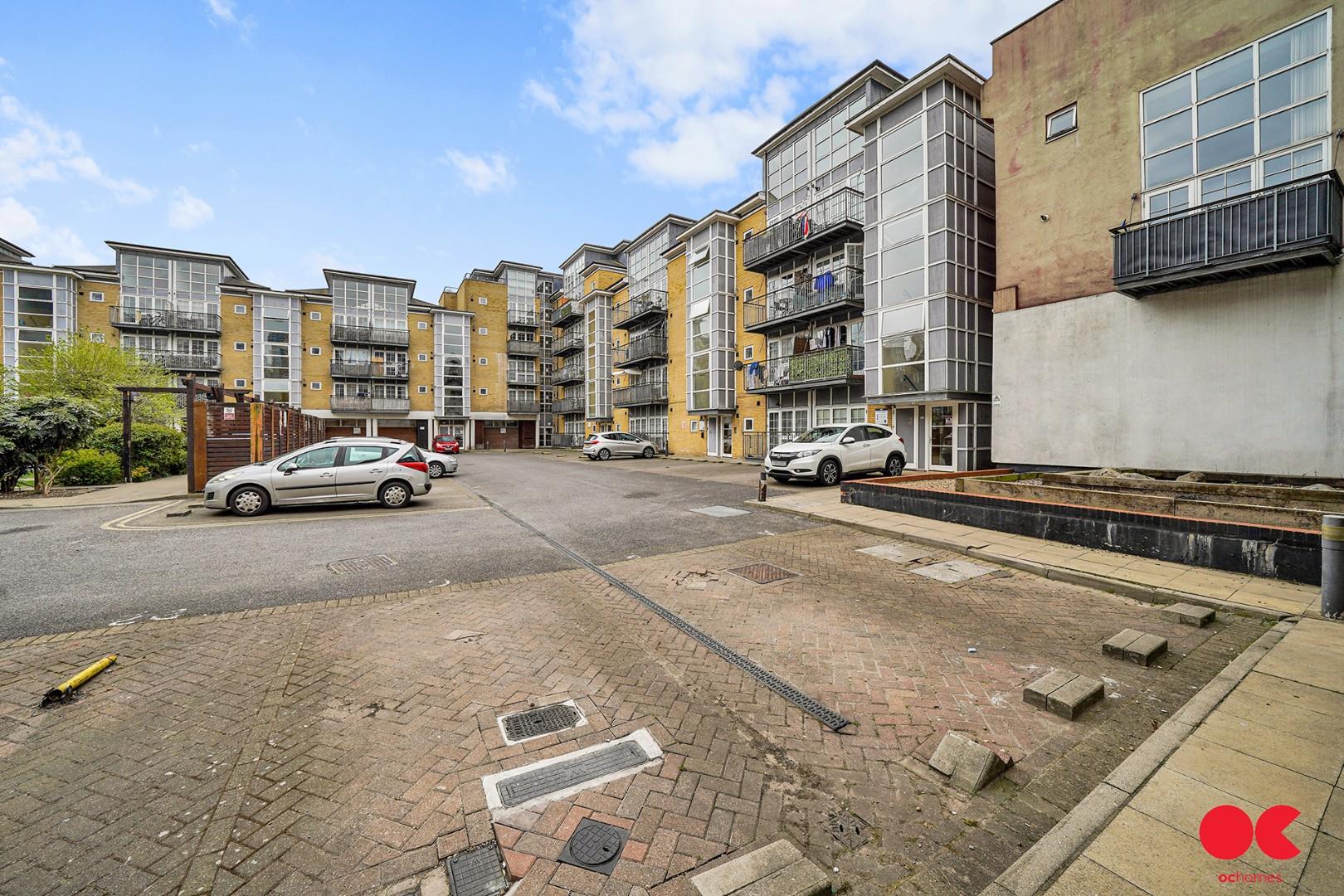 2 bed flat for sale in Malt House Place, Romford  - Property Image 20