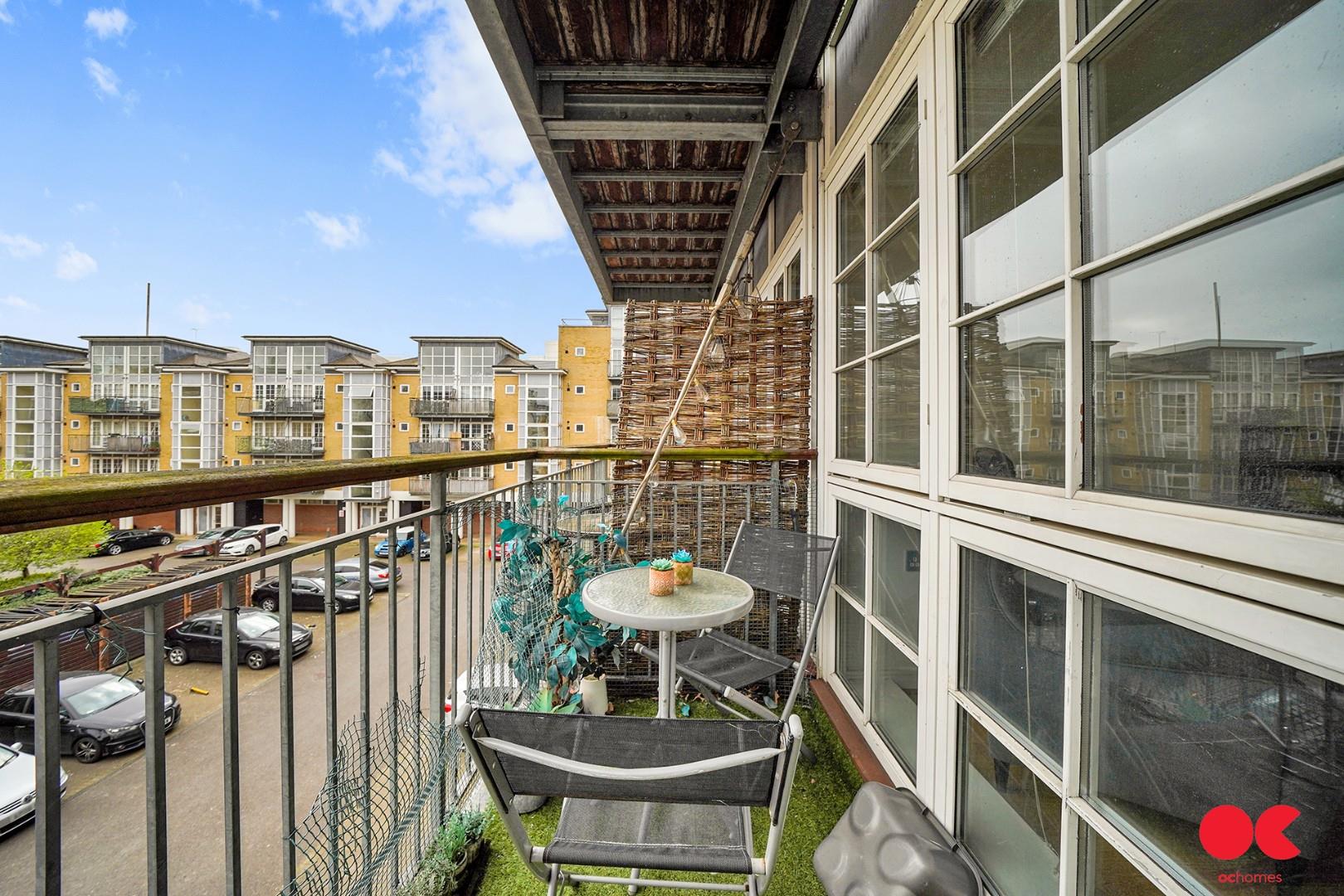 2 bed flat for sale in Malt House Place, Romford  - Property Image 14