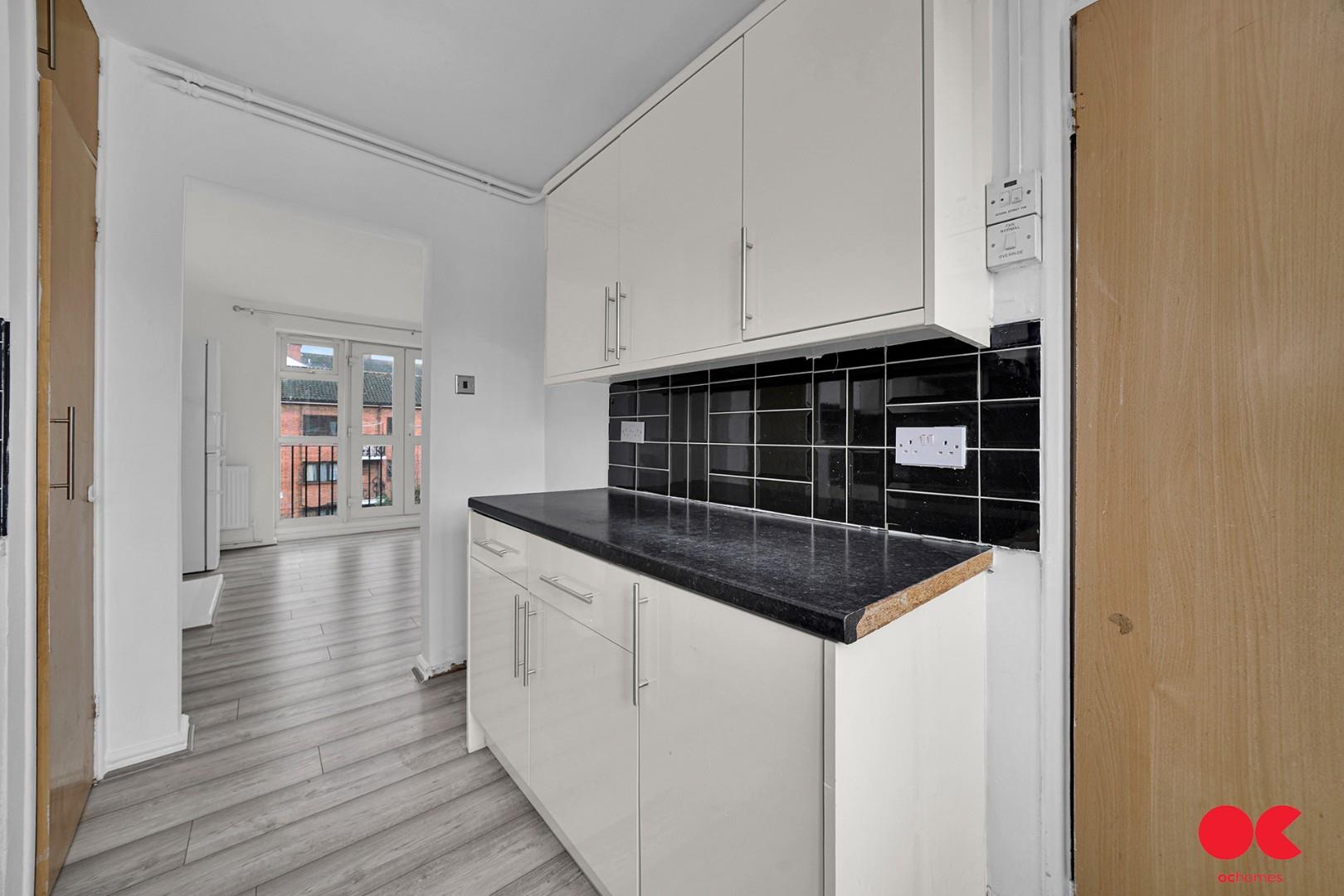 2 bed maisonette to rent in Milton Grove, London  - Property Image 6