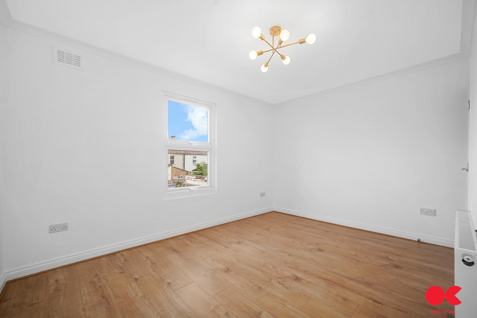 2 bed terraced house to rent in Stewart Road, Leyton  - Property Image 6