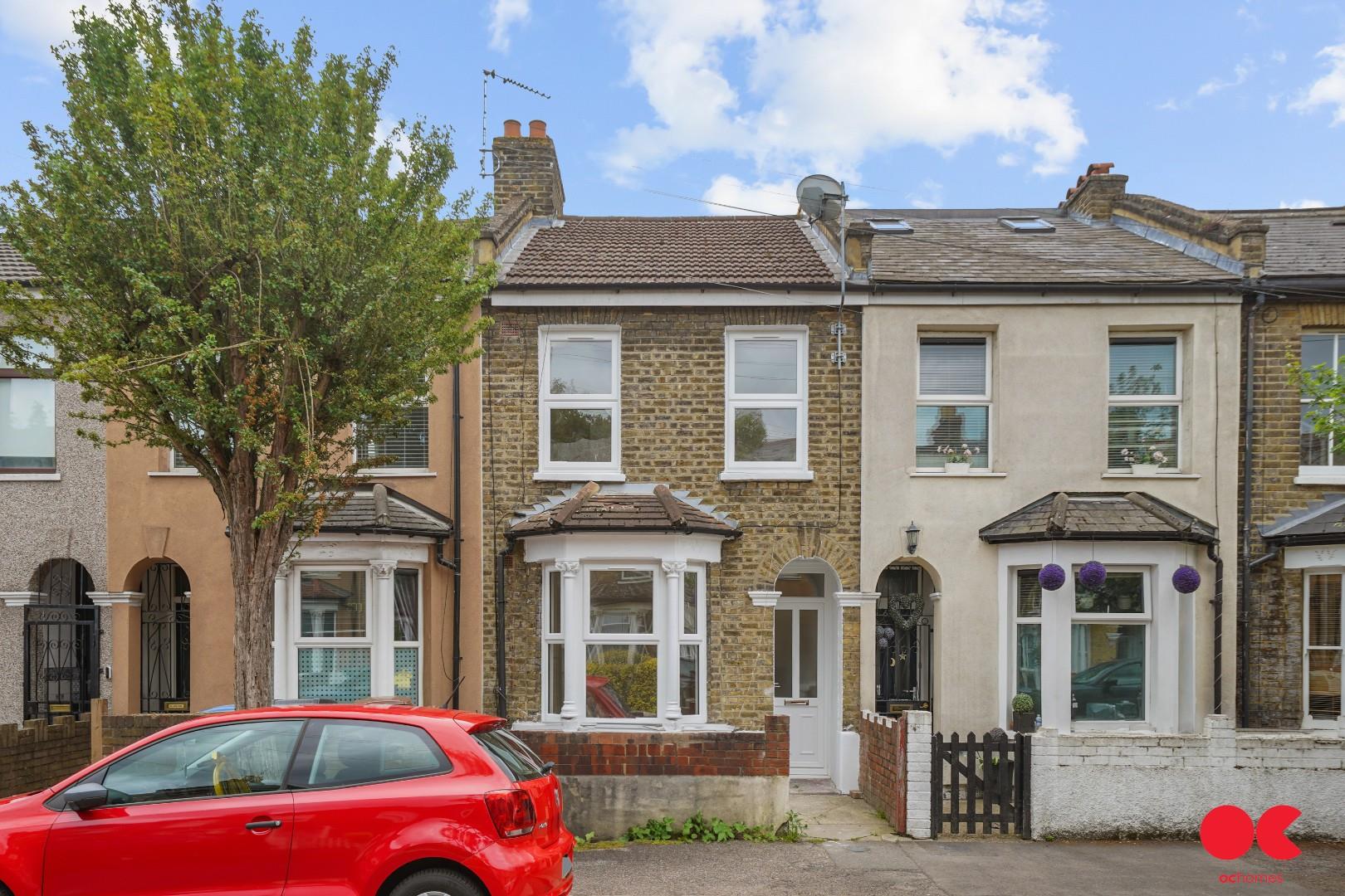 2 bed terraced house to rent in Stewart Road, Leyton, E15