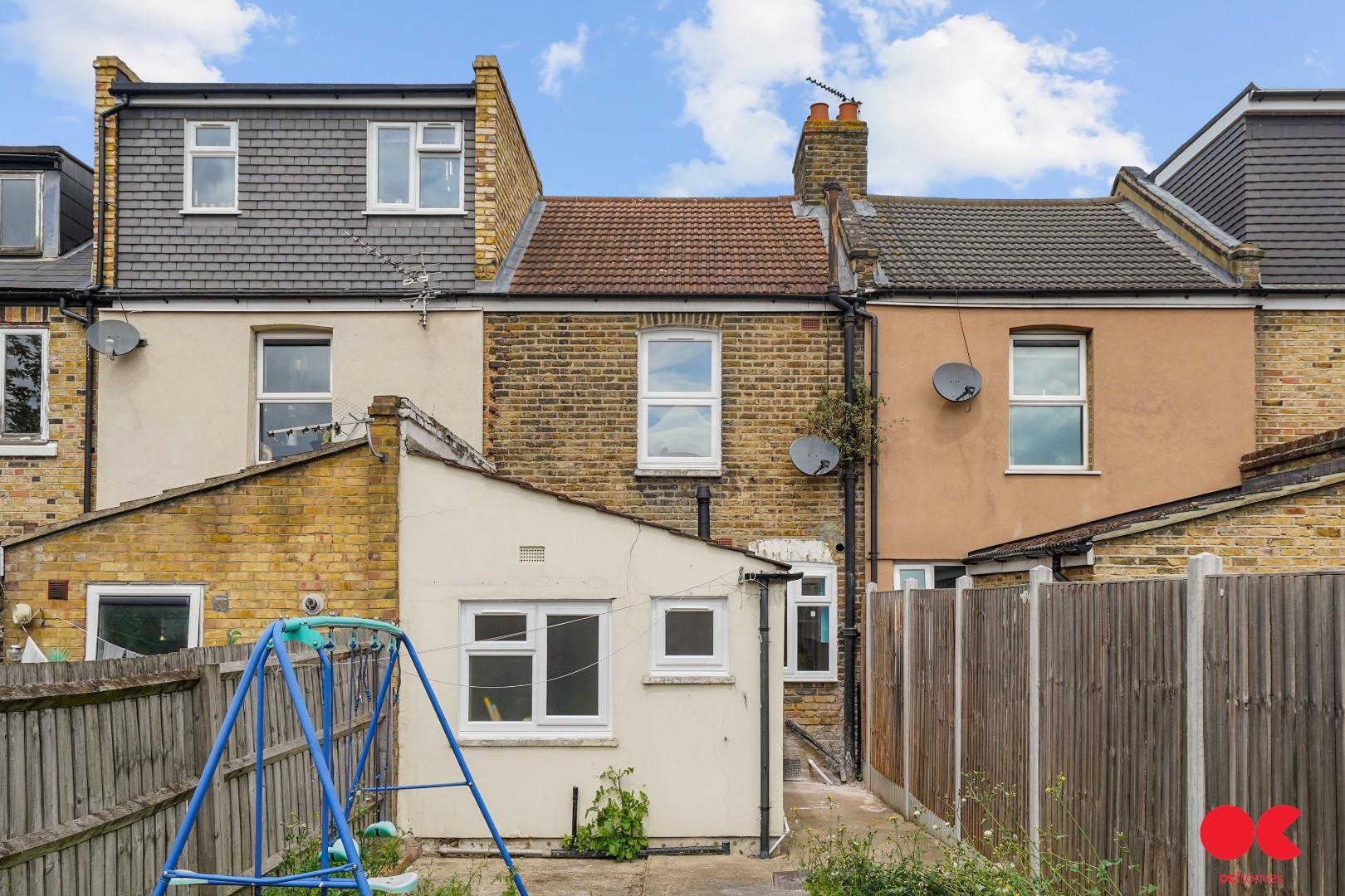 2 bed terraced house to rent in Stewart Road, Leyton  - Property Image 13