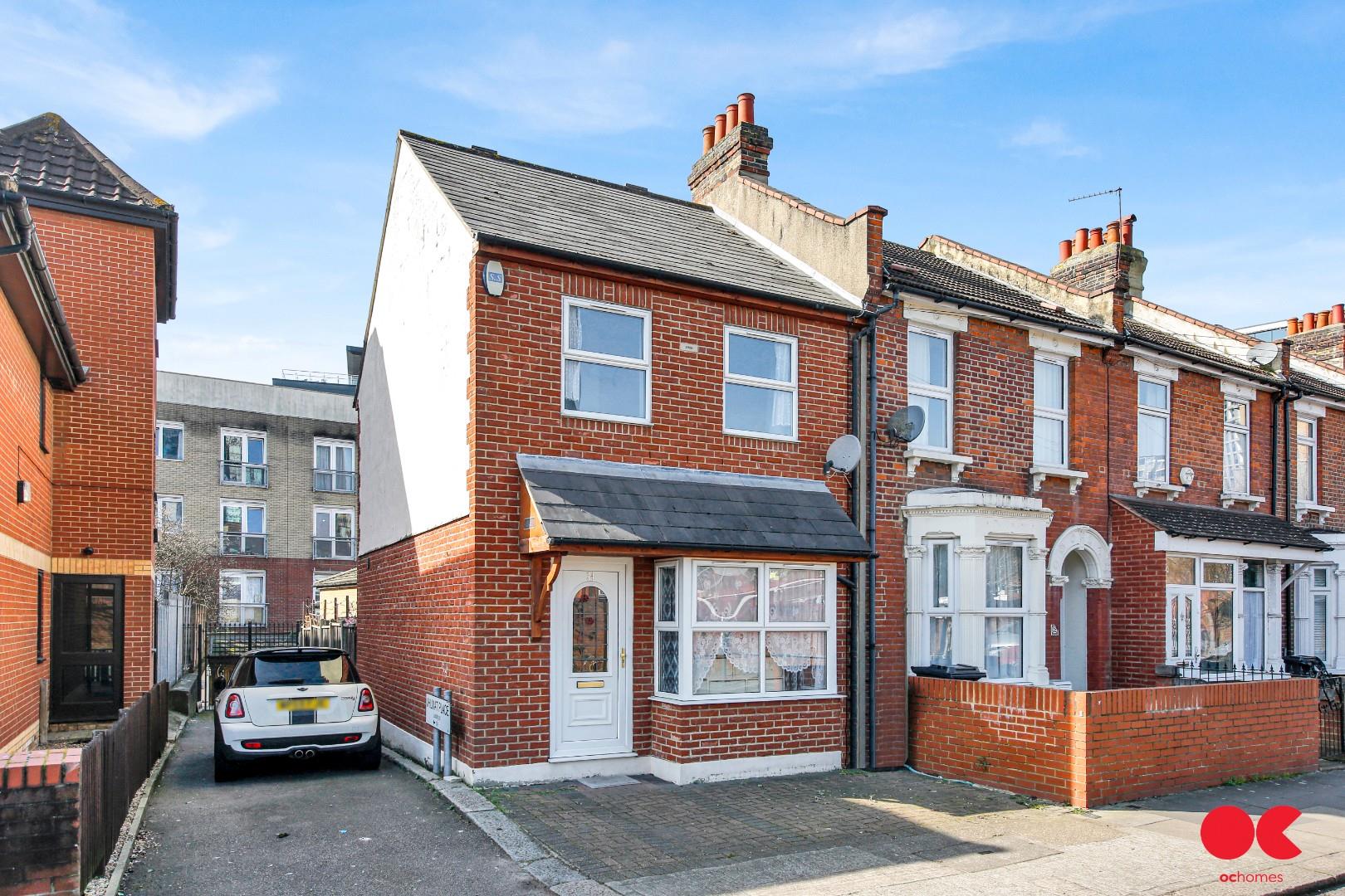 2 bed end of terrace house to rent in Riverdene Road, Ilford  - Property Image 6