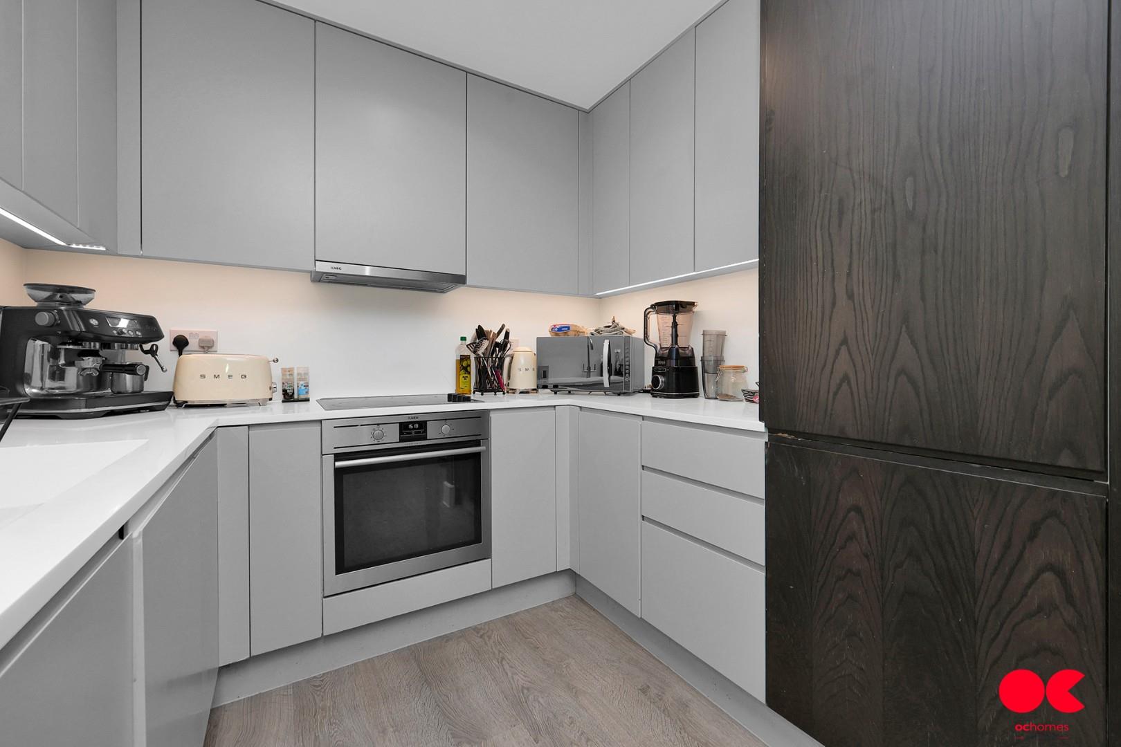 3 bed flat for sale in Ruckholt Road, Leyton  - Property Image 4