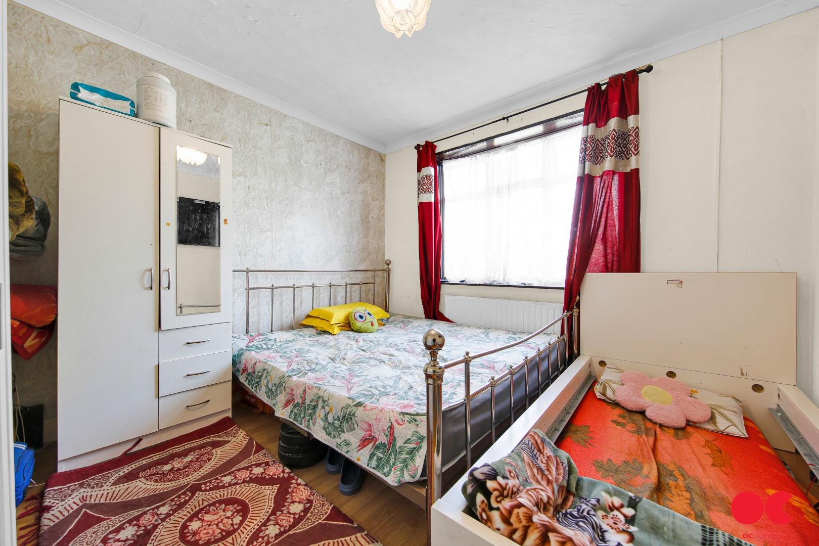 3 bed terraced house for sale in Peterborough Road, Leyton  - Property Image 5