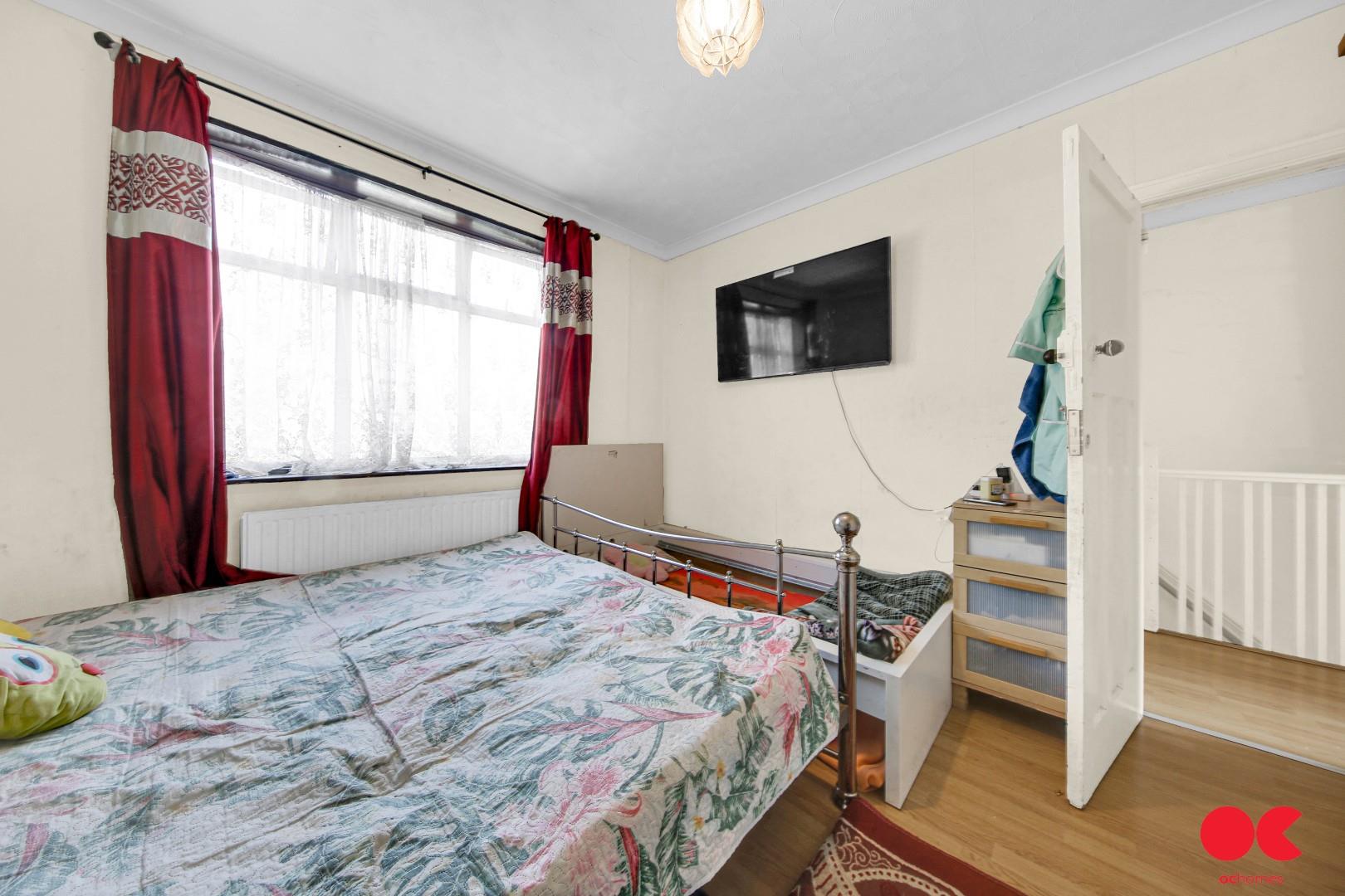 3 bed terraced house for sale in Peterborough Road, Leyton  - Property Image 10