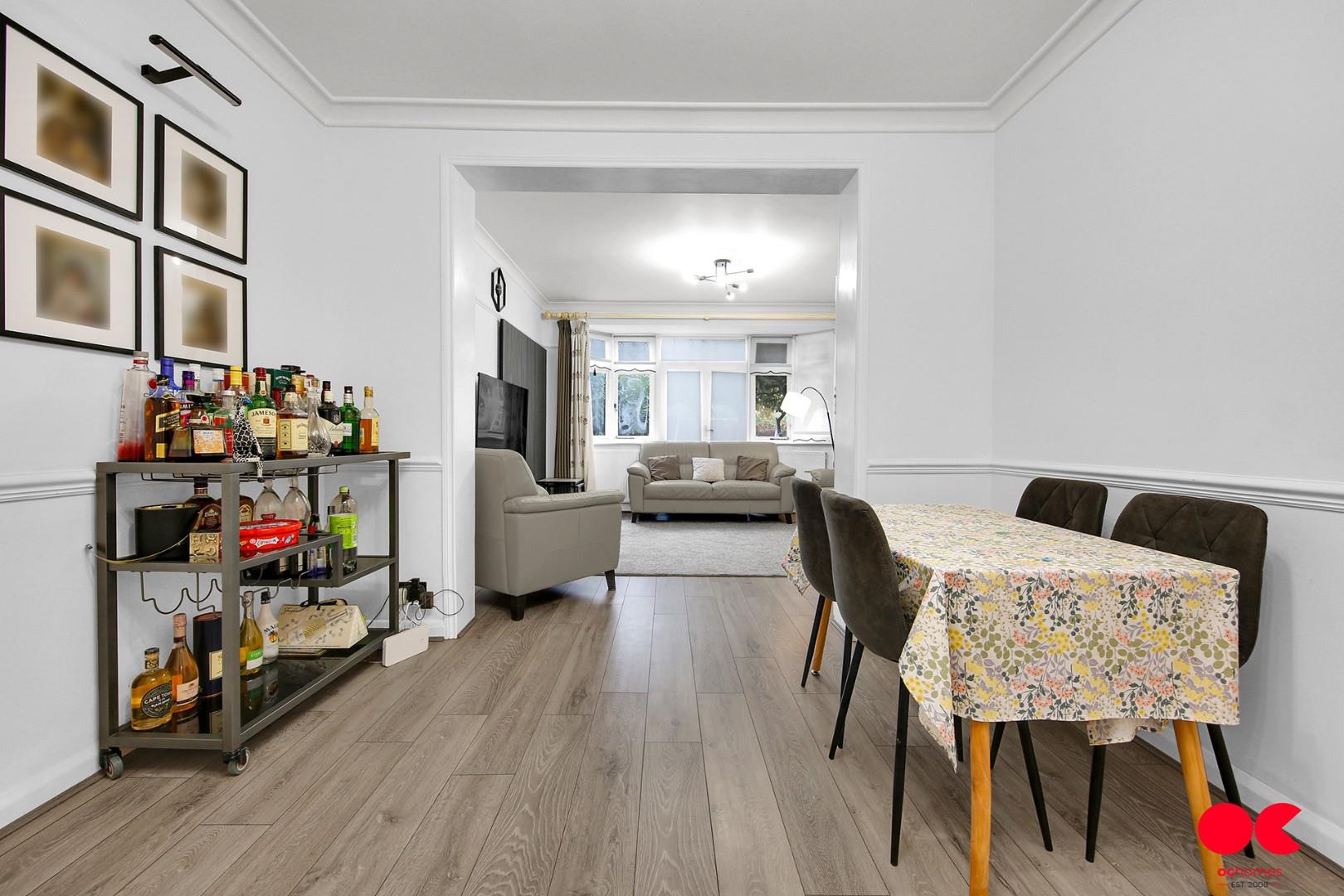 3 bed semi-detached bungalow for sale in Stafford Avenue, Hornchurch  - Property Image 14
