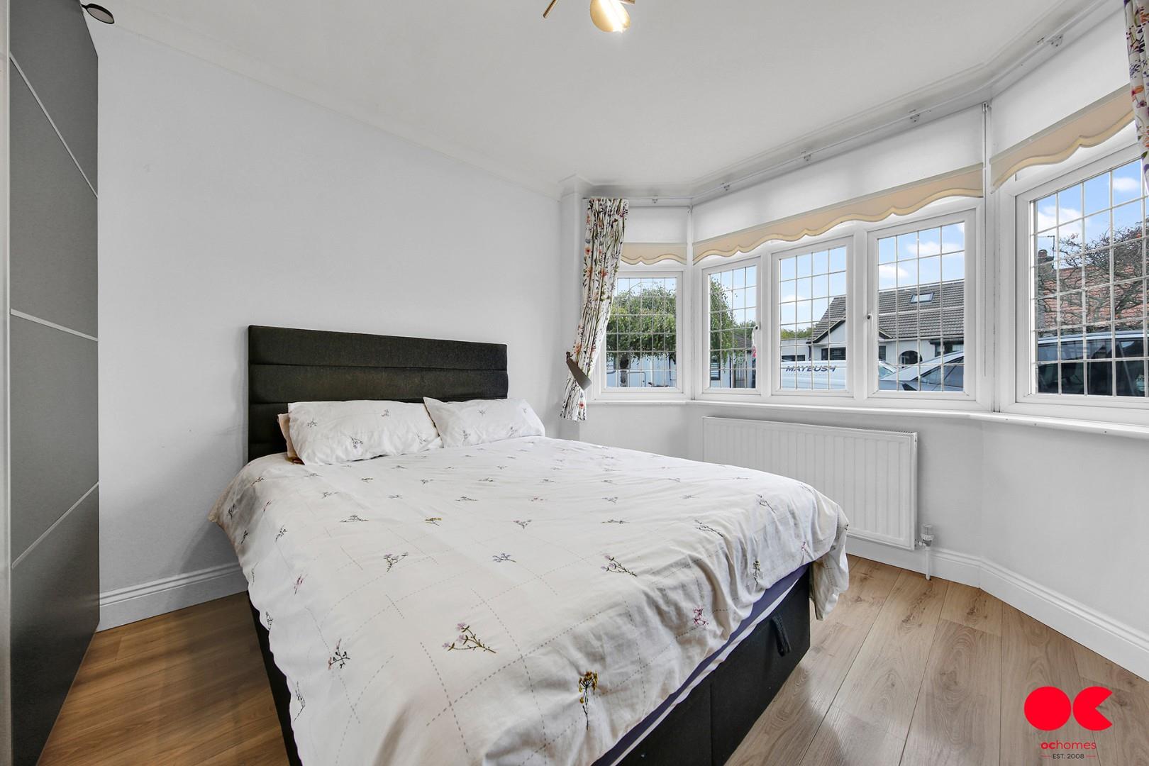 3 bed semi-detached bungalow for sale in Stafford Avenue, Hornchurch  - Property Image 26