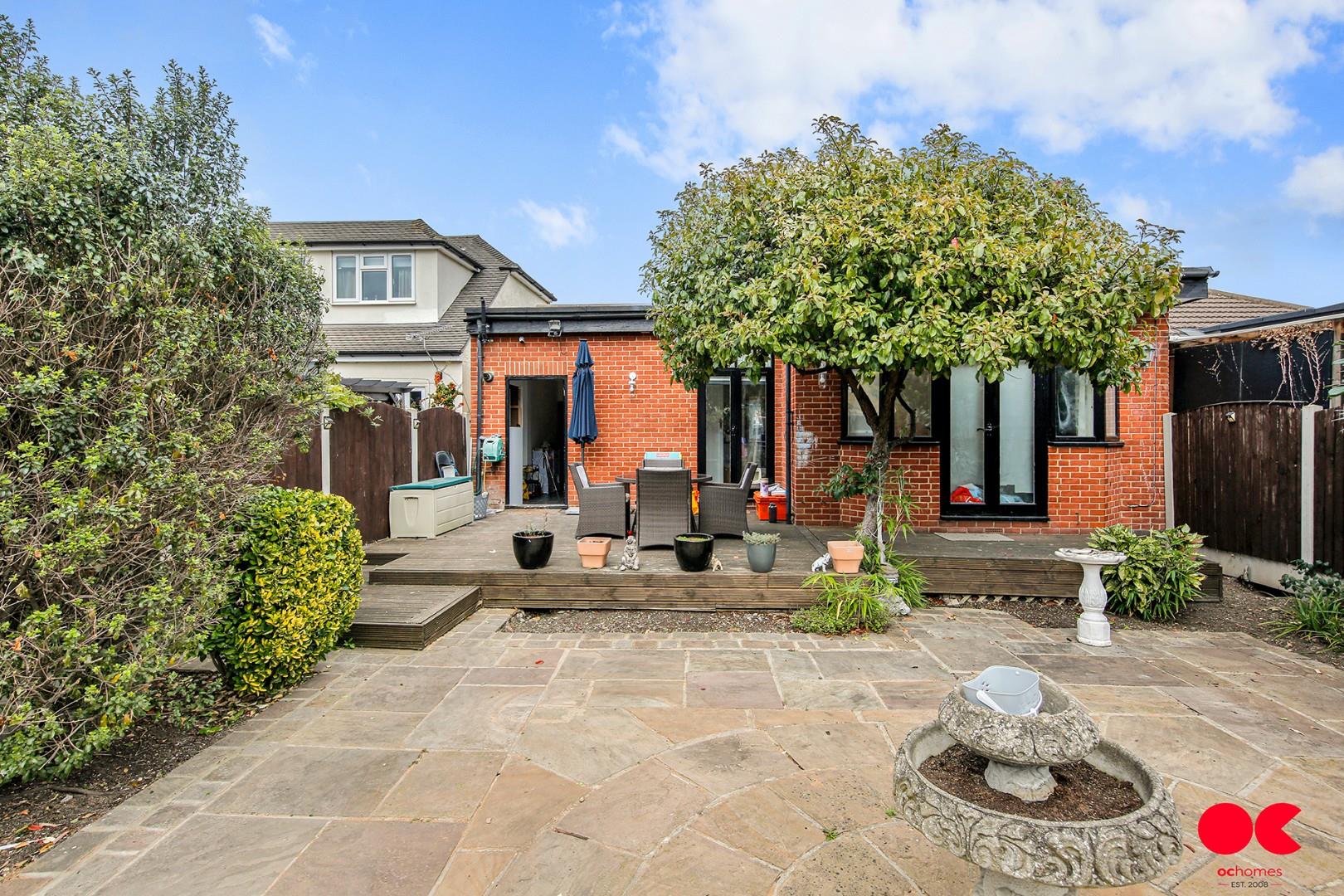 3 bed semi-detached bungalow for sale in Stafford Avenue, Hornchurch  - Property Image 33