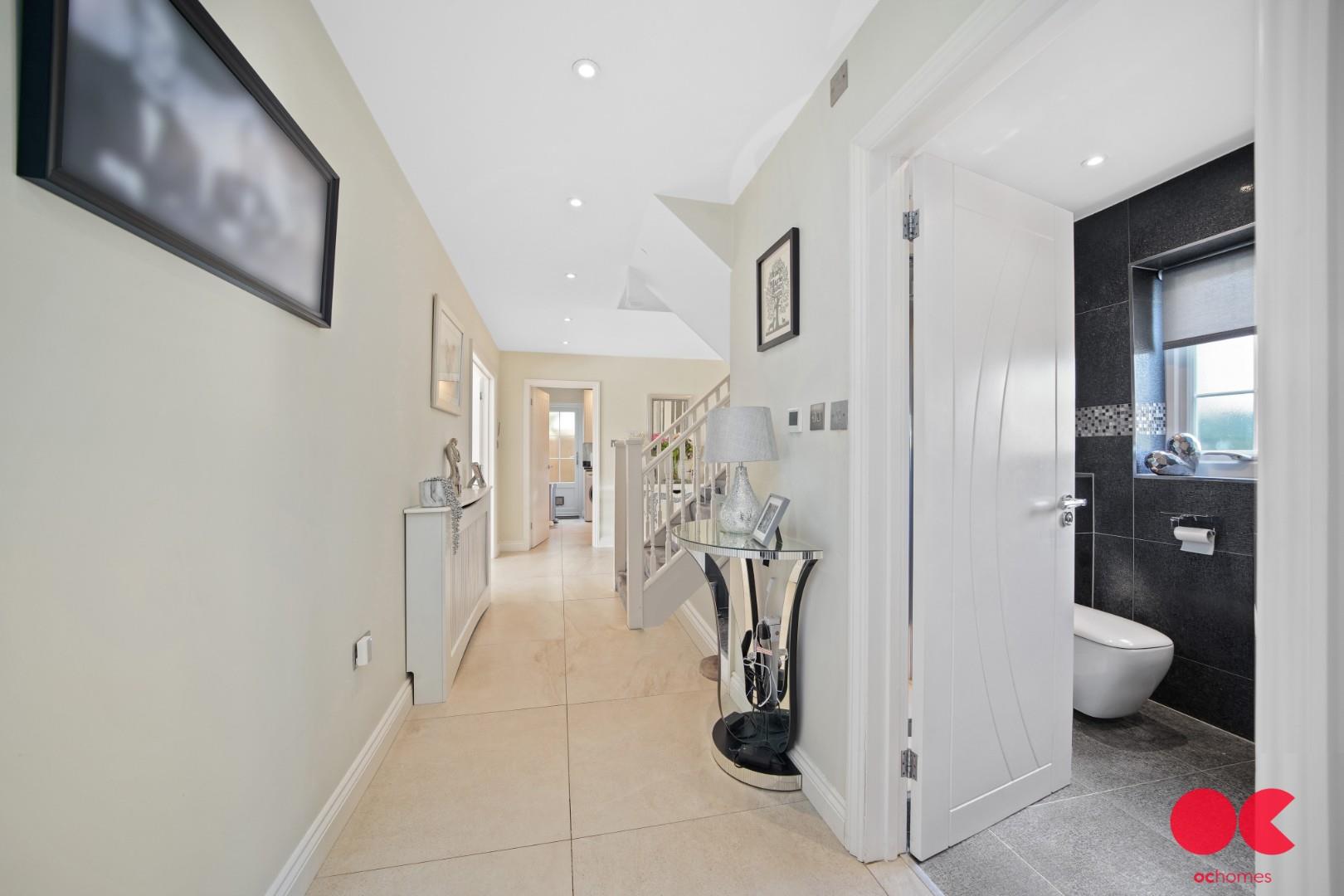 5 bed detached house for sale in Herbert Road, Hornchurch  - Property Image 27