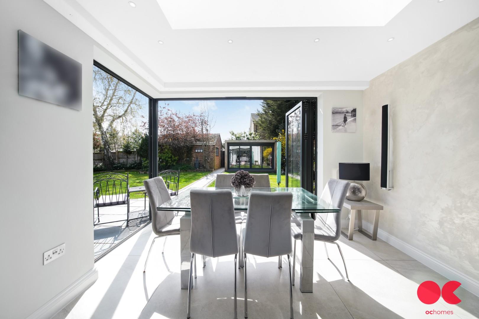 5 bed detached house for sale in Herbert Road, Hornchurch  - Property Image 17