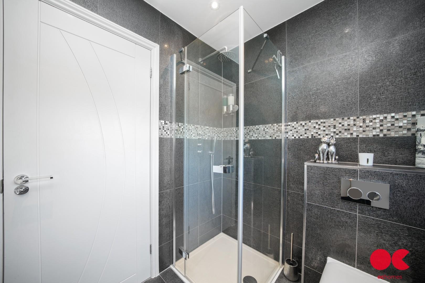 5 bed detached house for sale in Herbert Road, Hornchurch  - Property Image 24