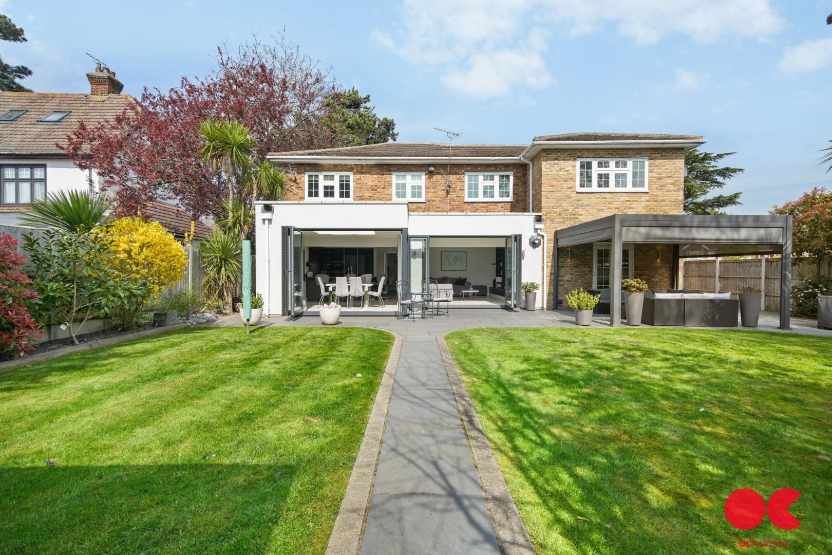 5 bed detached house for sale in Herbert Road, Hornchurch  - Property Image 41