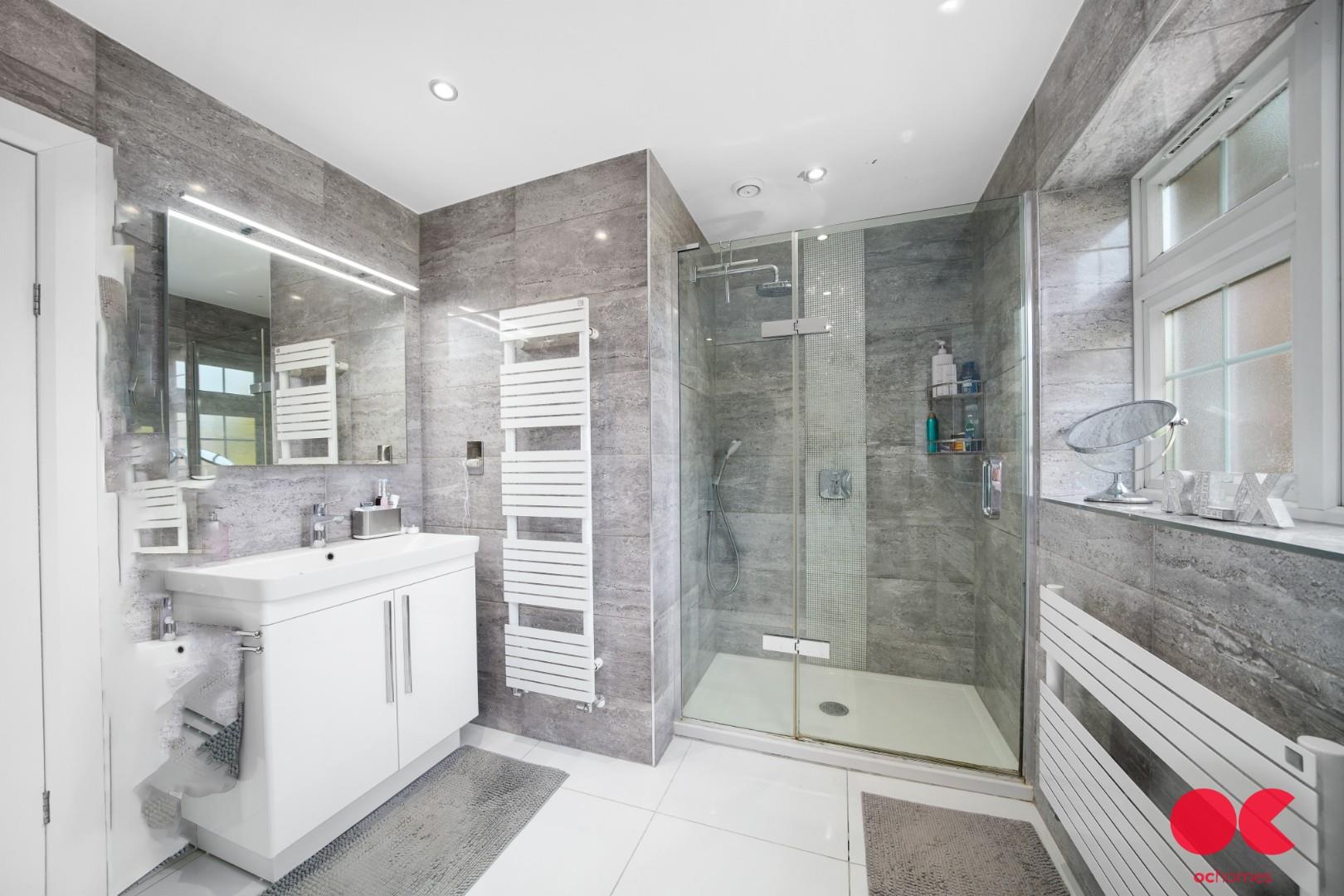 5 bed detached house for sale in Herbert Road, Hornchurch  - Property Image 21
