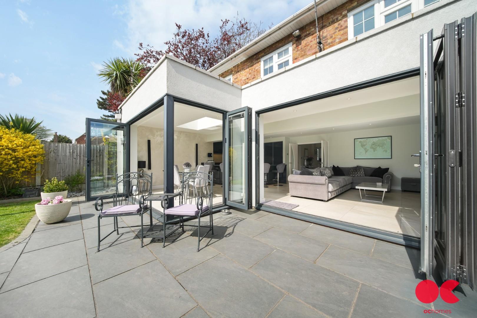 5 bed detached house for sale in Herbert Road, Hornchurch  - Property Image 14