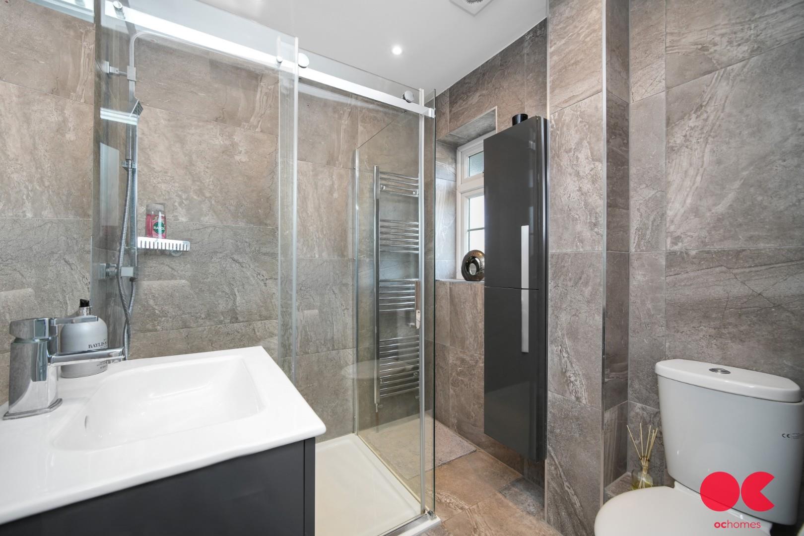 5 bed detached house for sale in Herbert Road, Hornchurch  - Property Image 34