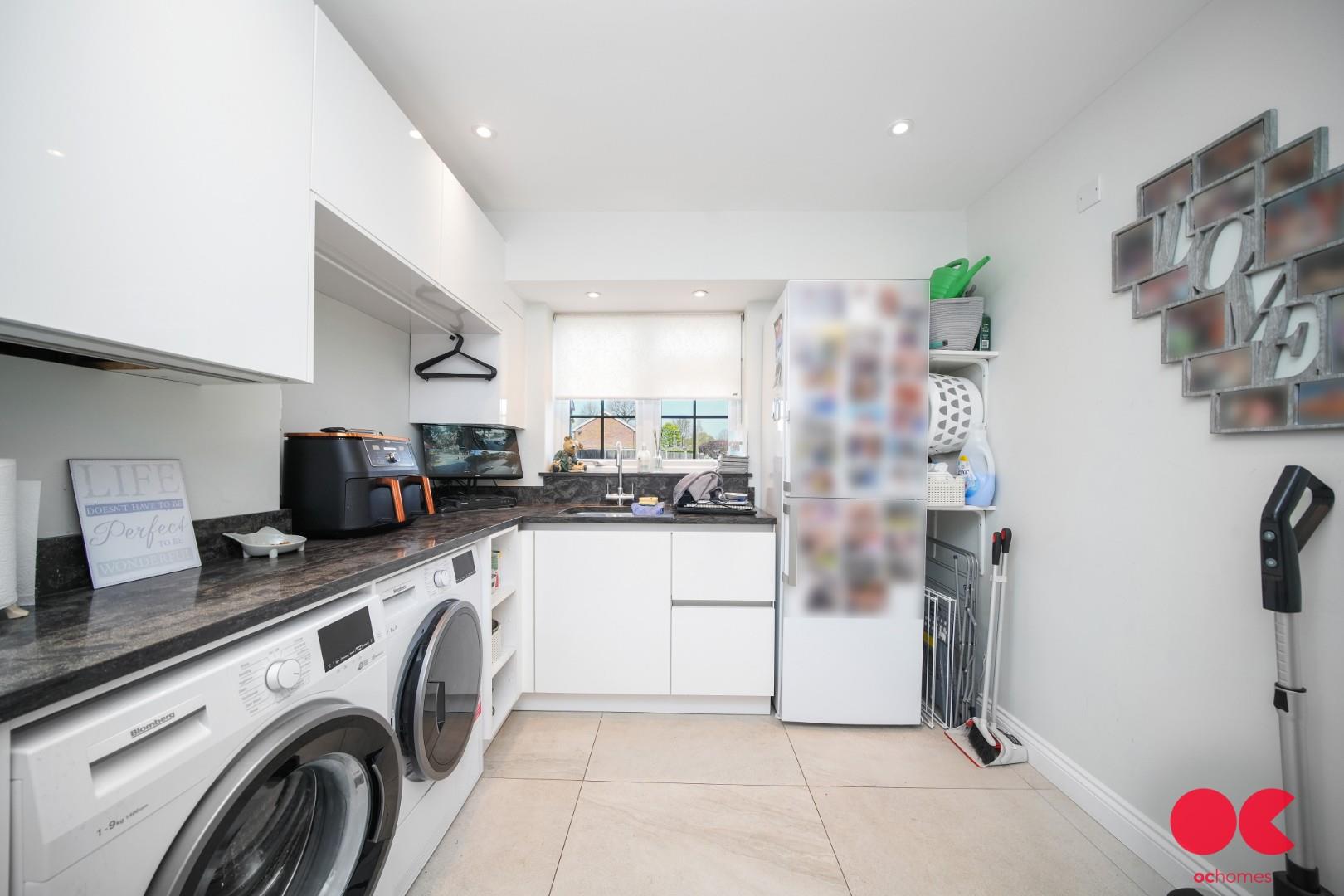 5 bed detached house for sale in Herbert Road, Hornchurch  - Property Image 32