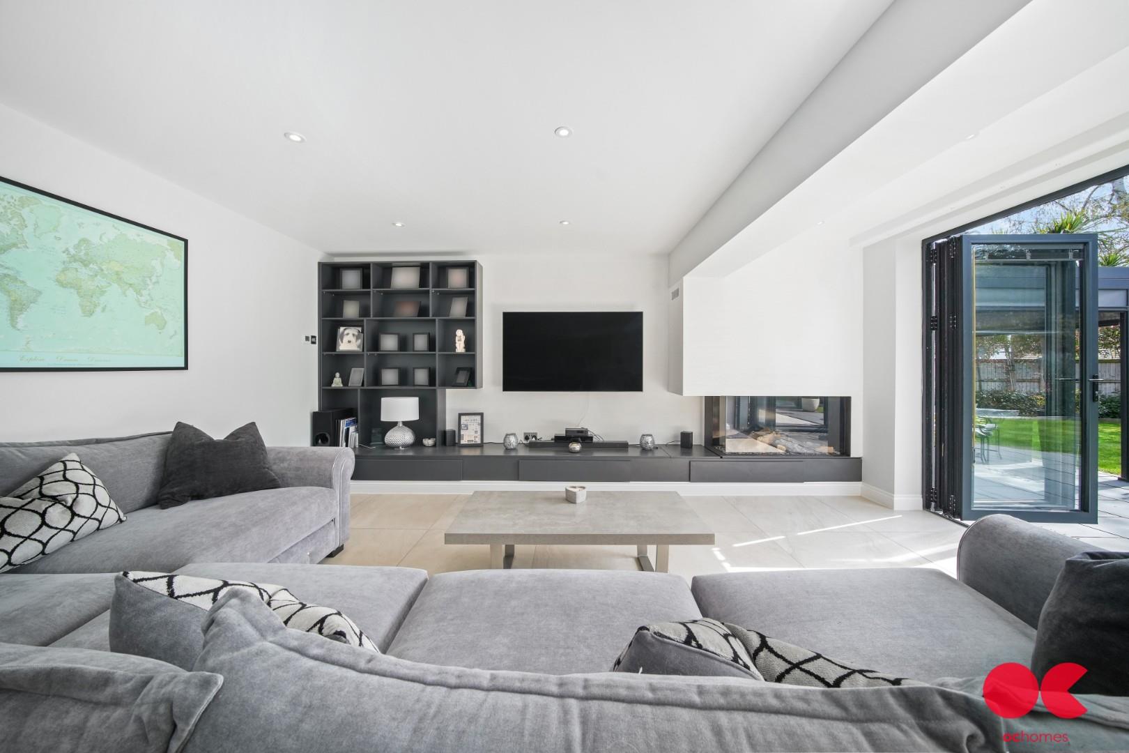 5 bed detached house for sale in Herbert Road, Hornchurch  - Property Image 18