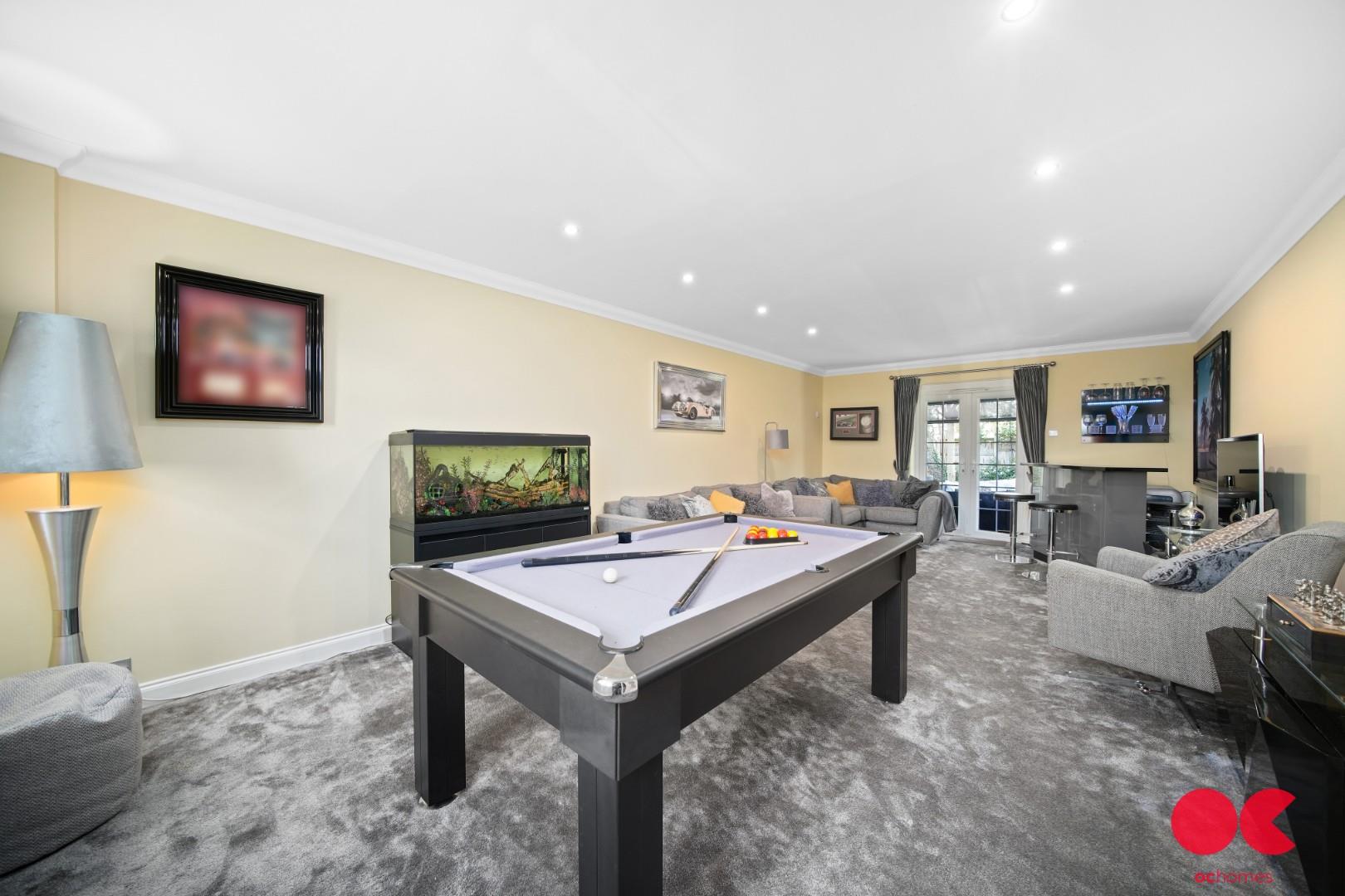 5 bed detached house for sale in Herbert Road, Hornchurch  - Property Image 8