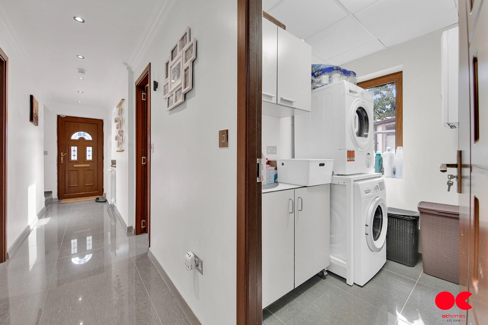 4 bed semi-detached house for sale in Homestead Road, Dagenham  - Property Image 28