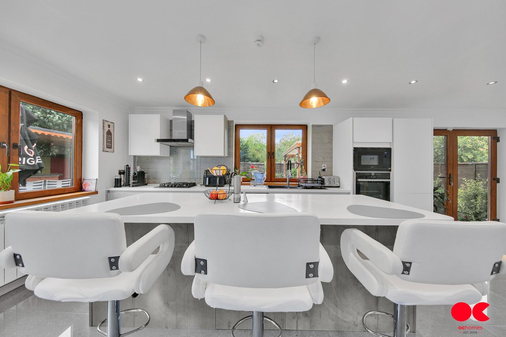 4 bed semi-detached house for sale in Homestead Road, Dagenham  - Property Image 30