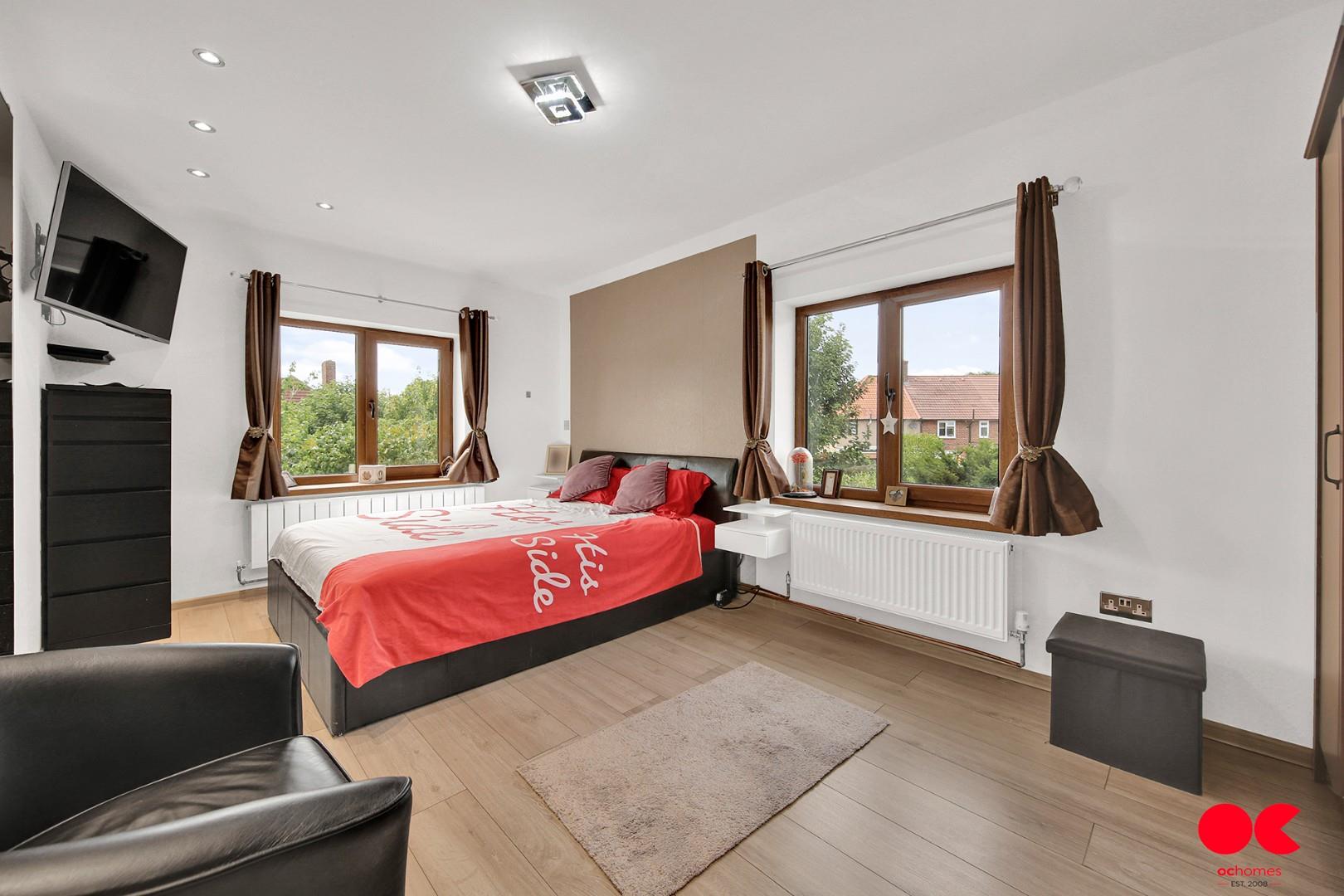 4 bed semi-detached house for sale in Homestead Road, Dagenham  - Property Image 15
