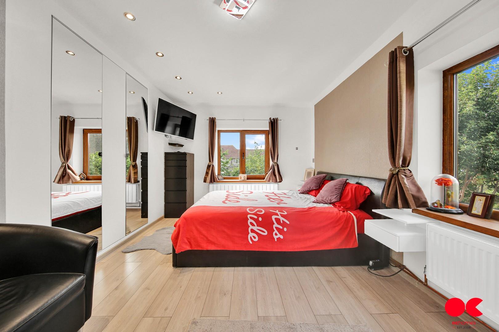 4 bed semi-detached house for sale in Homestead Road, Dagenham  - Property Image 23