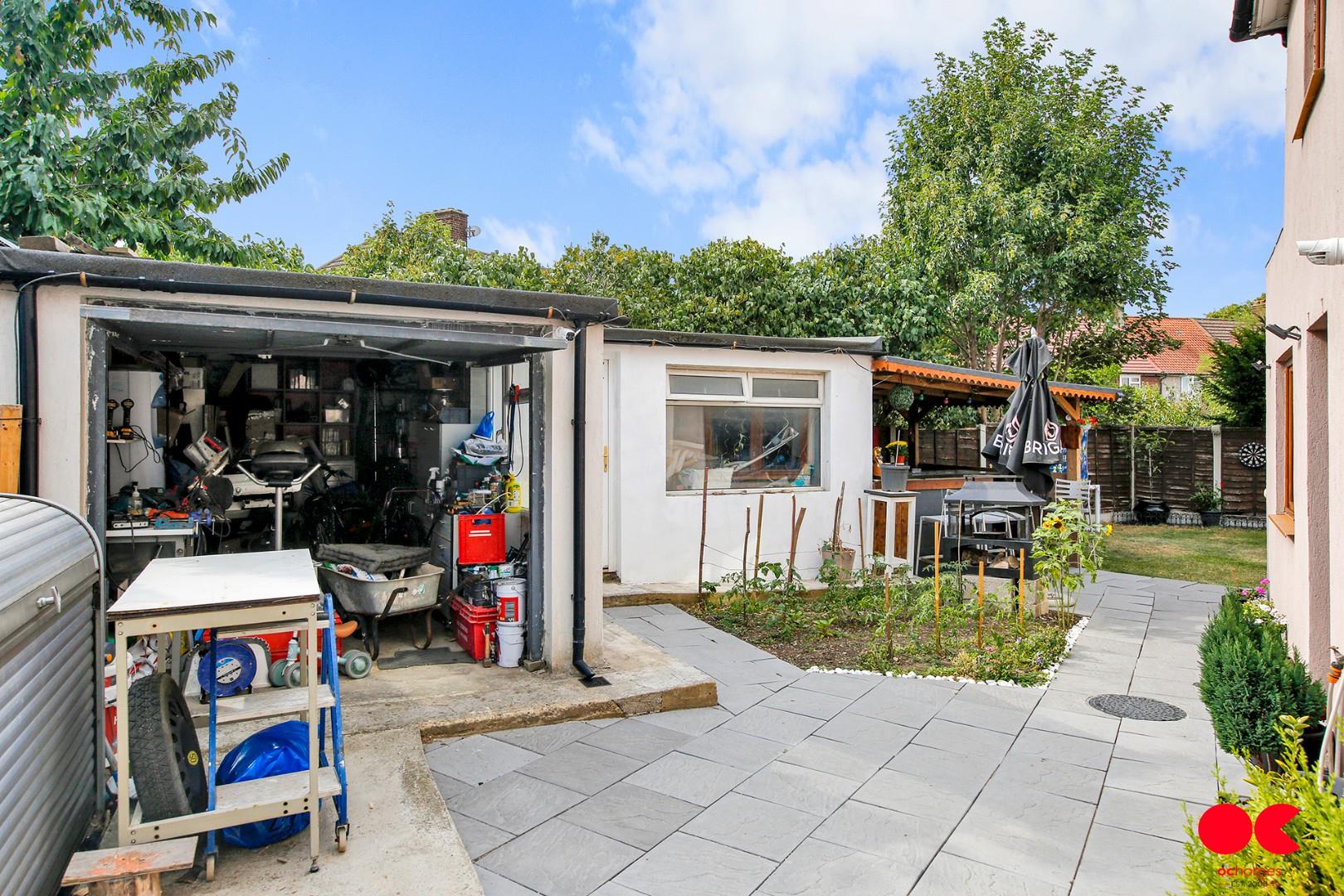 4 bed semi-detached house for sale in Homestead Road, Dagenham  - Property Image 37
