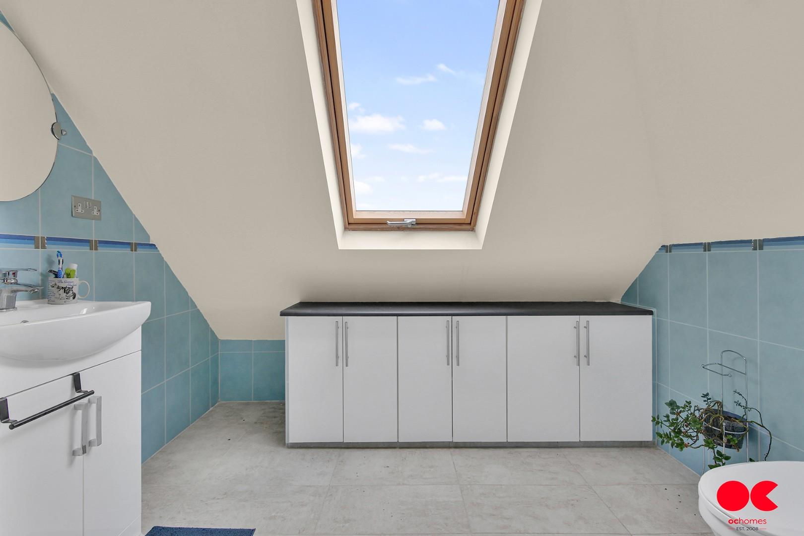 4 bed semi-detached house for sale in Homestead Road, Dagenham  - Property Image 11