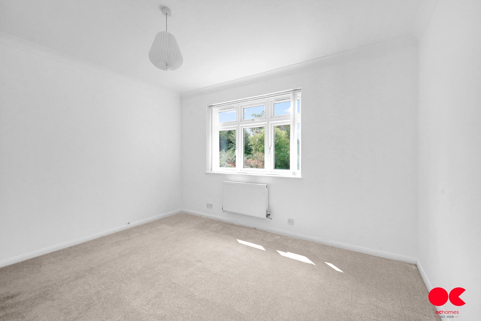 5 bed detached house to rent in Upland Drive, Brookmans Park  - Property Image 19