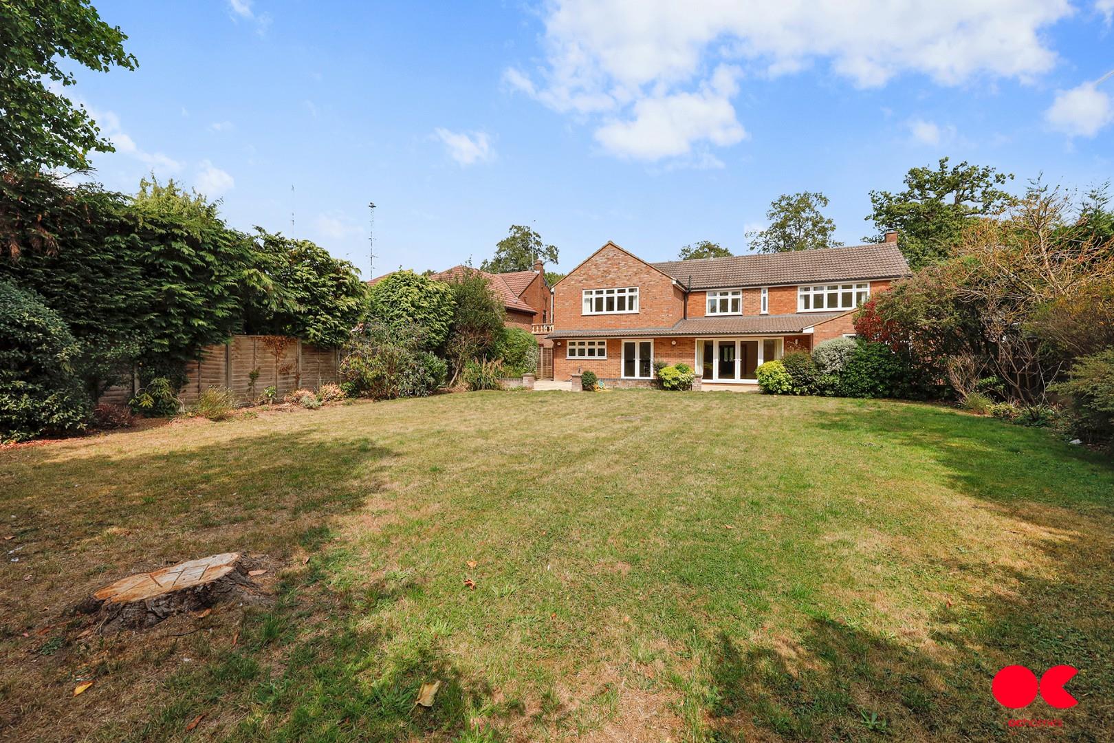 5 bed detached house to rent in Upland Drive, Brookmans Park  - Property Image 56