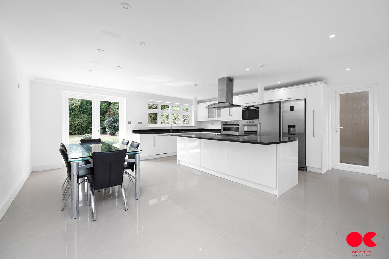 5 bed detached house to rent in Upland Drive, Brookmans Park  - Property Image 2