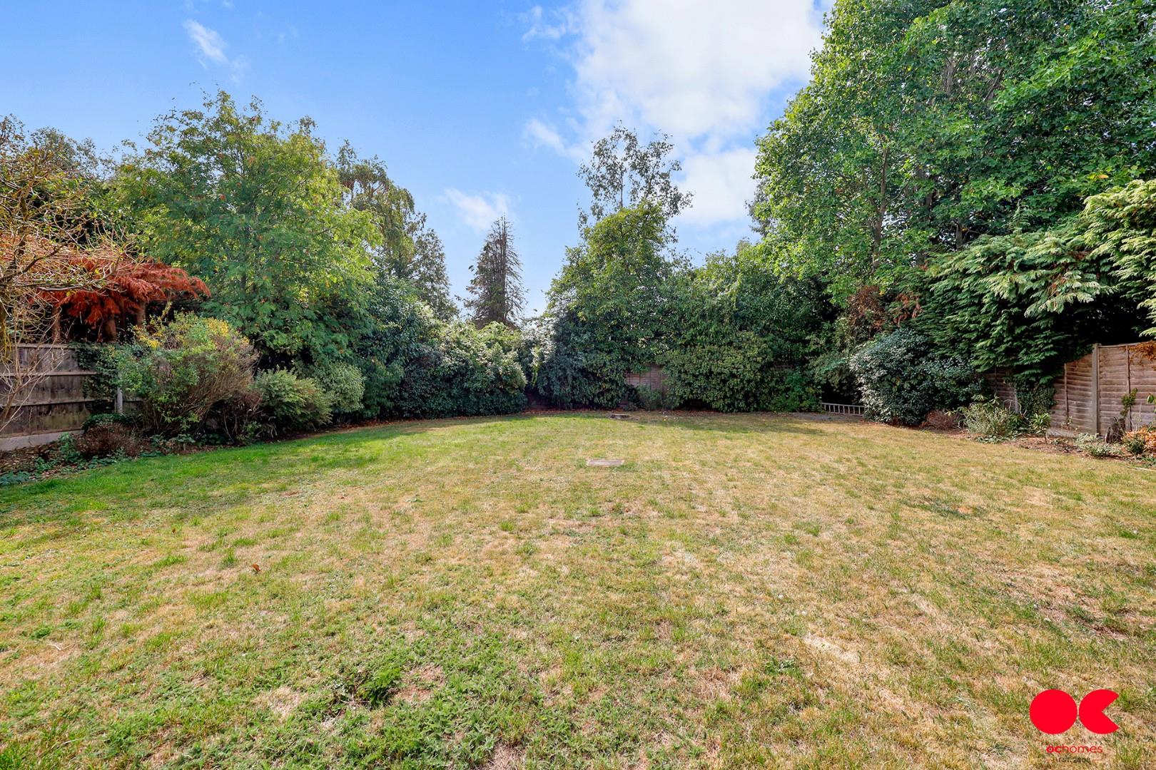 5 bed detached house to rent in Upland Drive, Brookmans Park  - Property Image 59