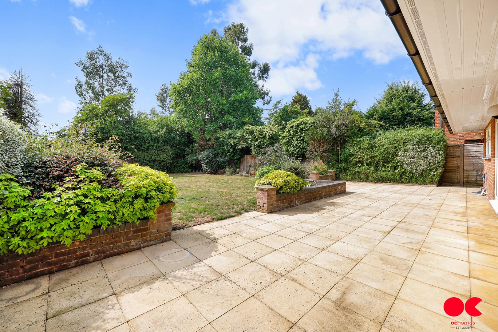 5 bed detached house to rent in Upland Drive, Brookmans Park  - Property Image 49