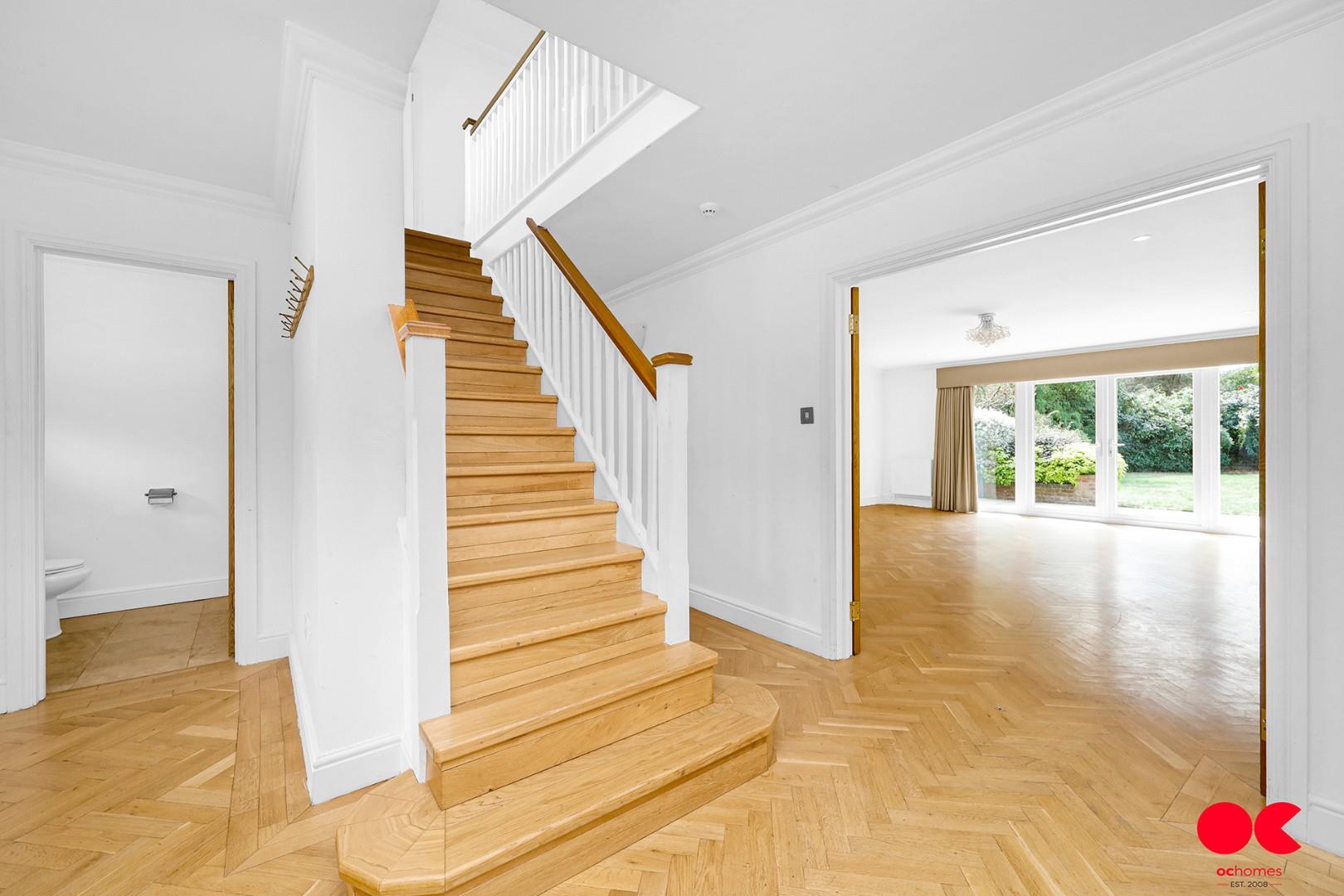 5 bed detached house to rent in Upland Drive, Brookmans Park  - Property Image 7