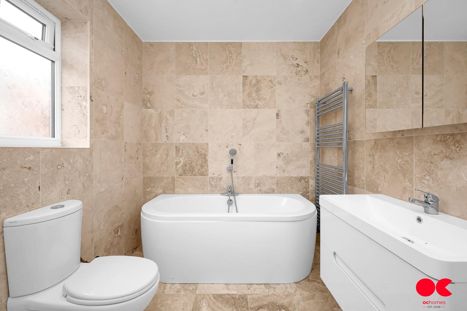 5 bed detached house to rent in Upland Drive, Brookmans Park  - Property Image 13