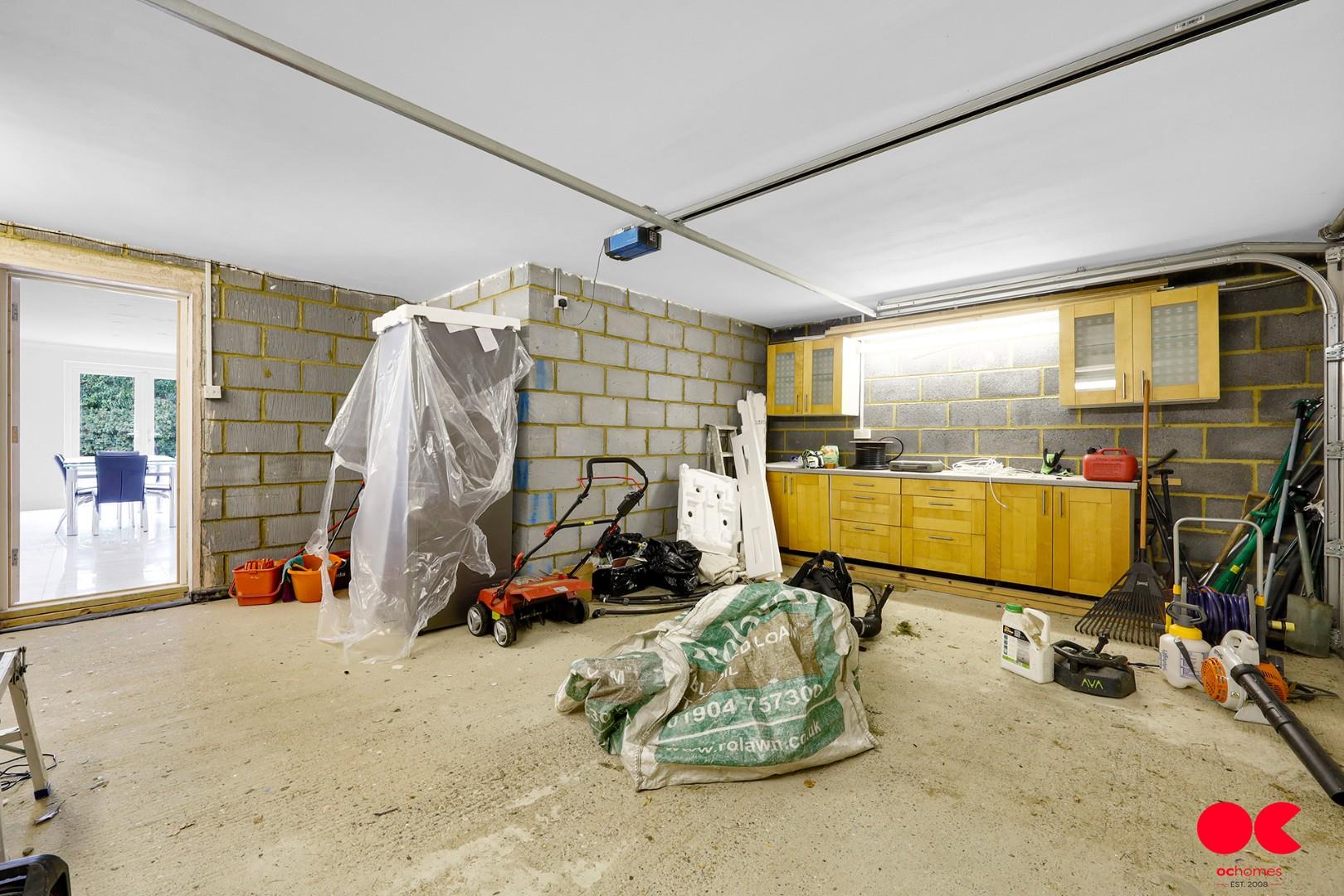 5 bed detached house to rent in Upland Drive, Brookmans Park  - Property Image 51