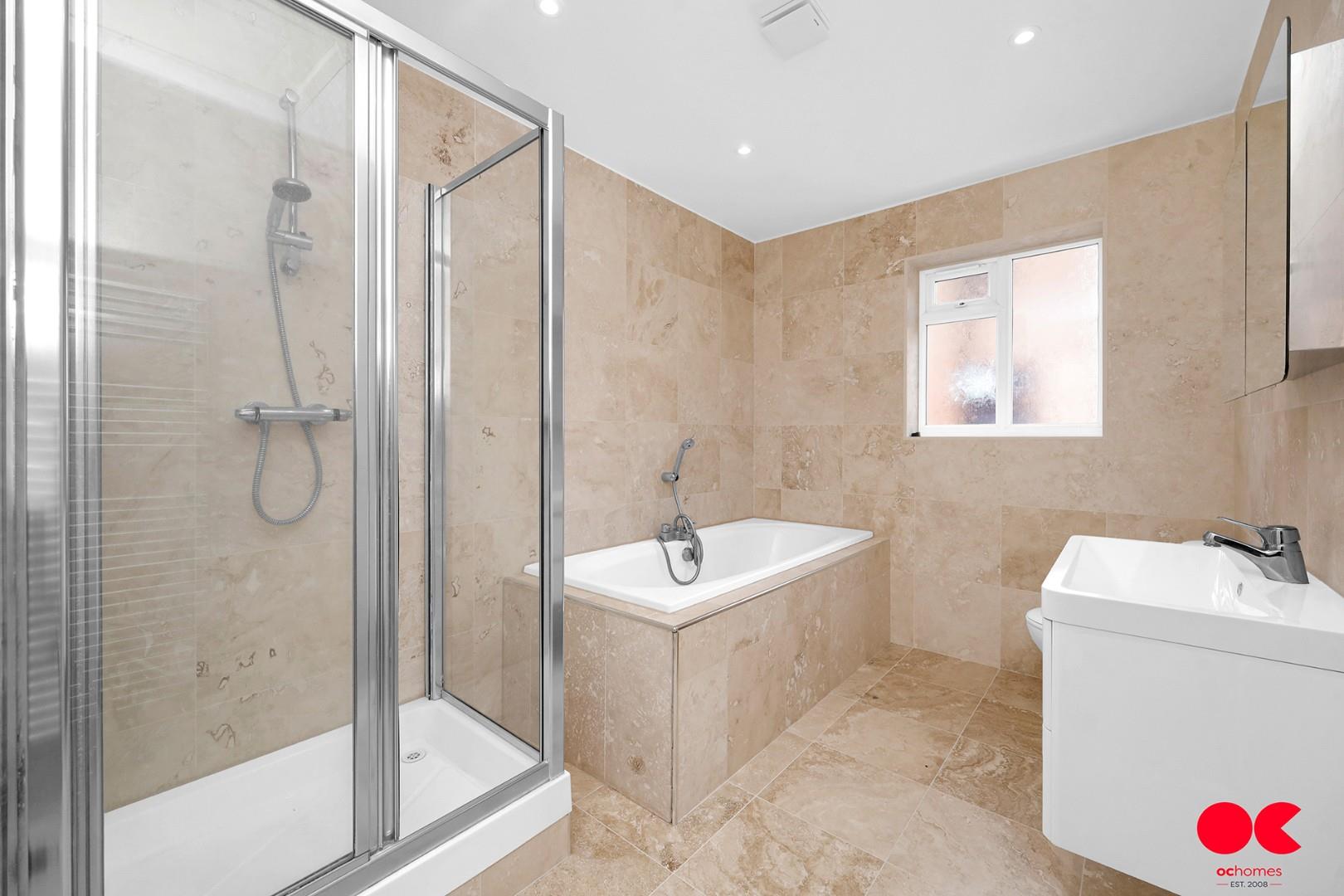 5 bed detached house to rent in Upland Drive, Brookmans Park  - Property Image 8