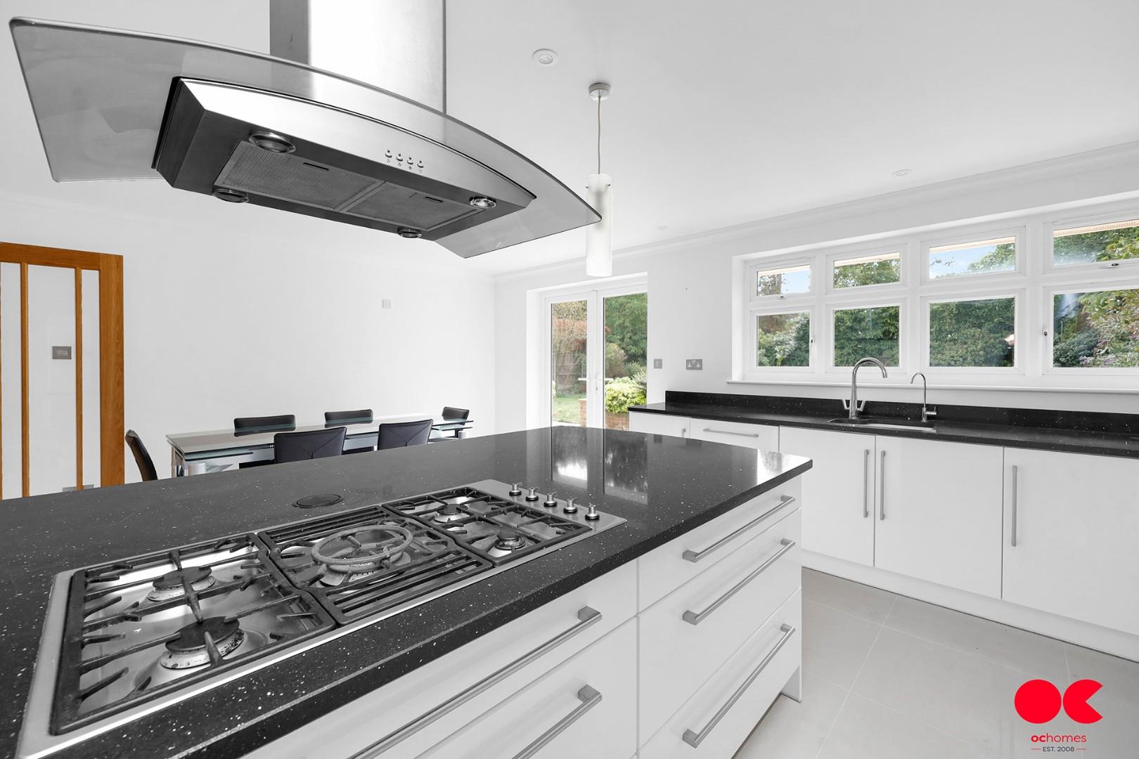 5 bed detached house to rent in Upland Drive, Brookmans Park  - Property Image 52