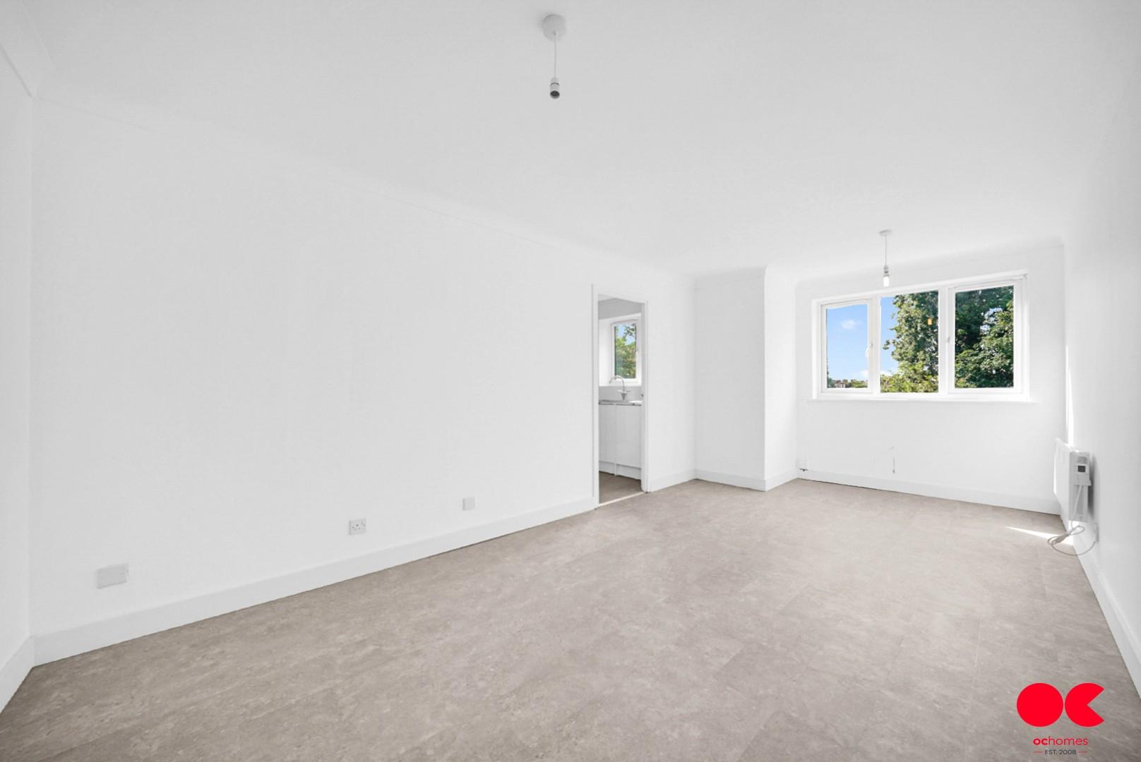 2 bed flat for sale in Pittman Gardens, Ilford  - Property Image 10