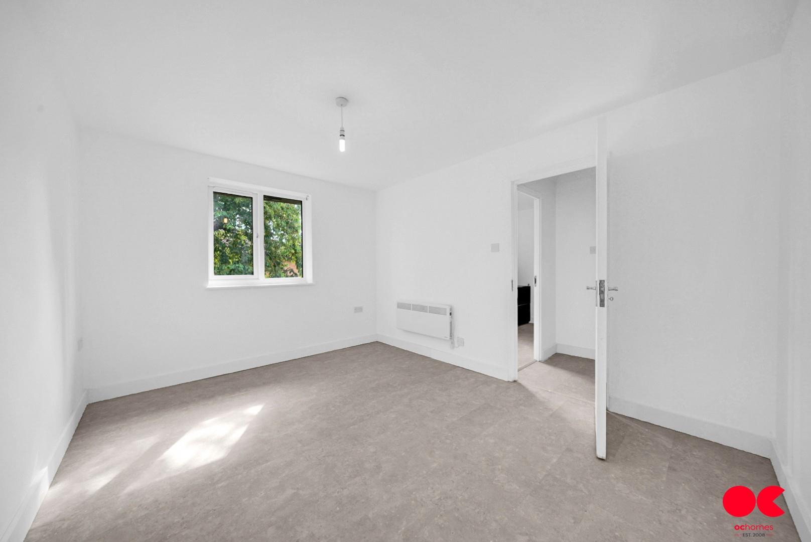2 bed flat for sale in Pittman Gardens, Ilford  - Property Image 7