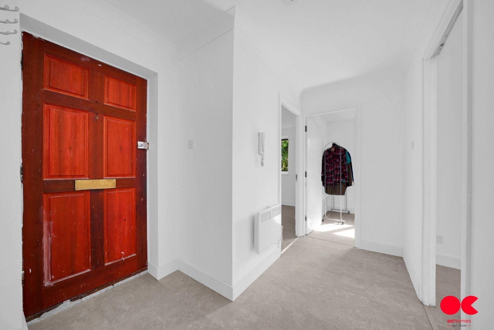 2 bed flat for sale in Pittman Gardens, Ilford  - Property Image 9