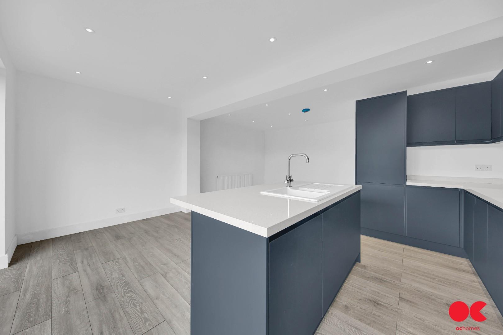 4 bed semi-detached house for sale in Central Drive, Hornchurch  - Property Image 40