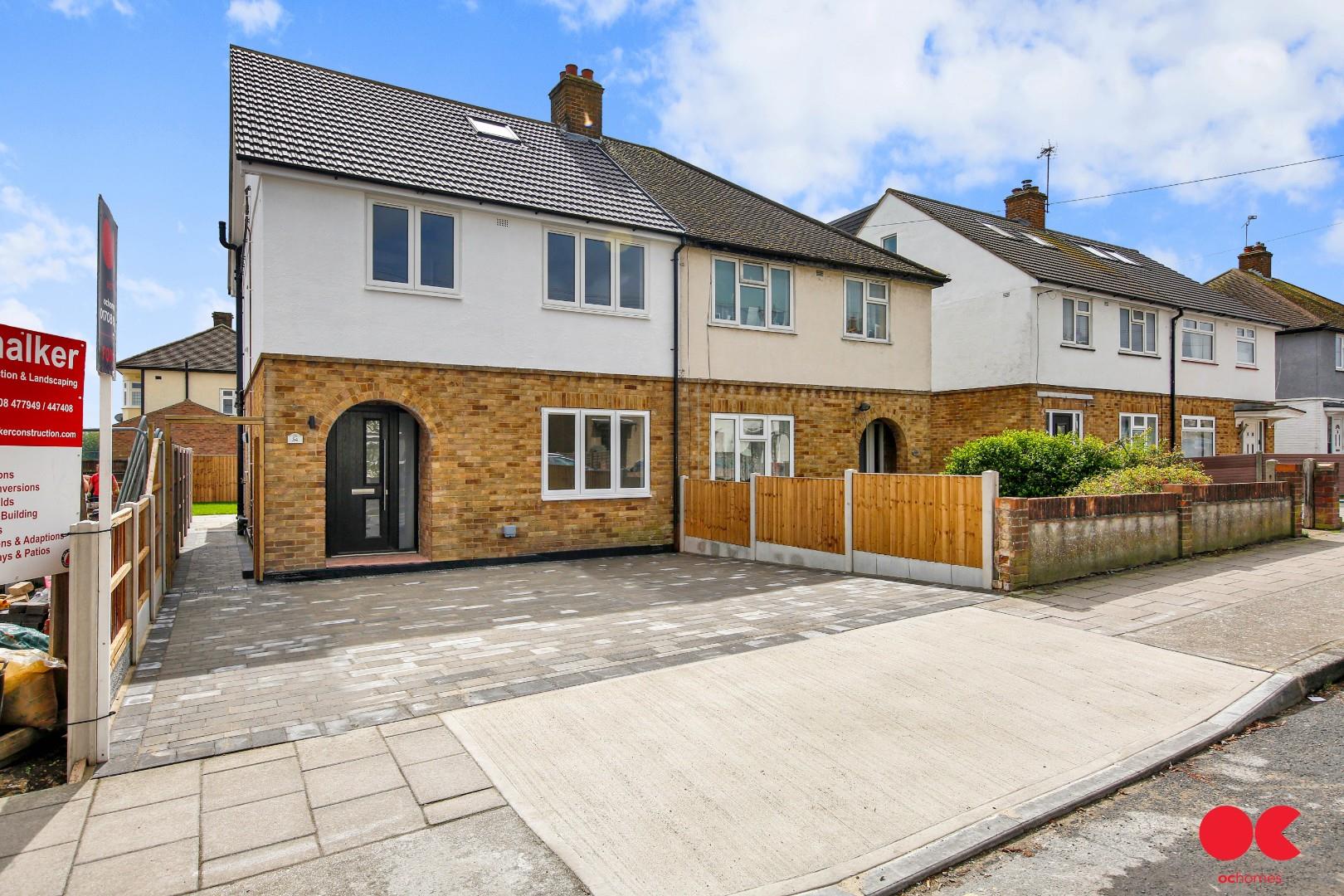 4 bed semi-detached house for sale in Central Drive, Hornchurch  - Property Image 36