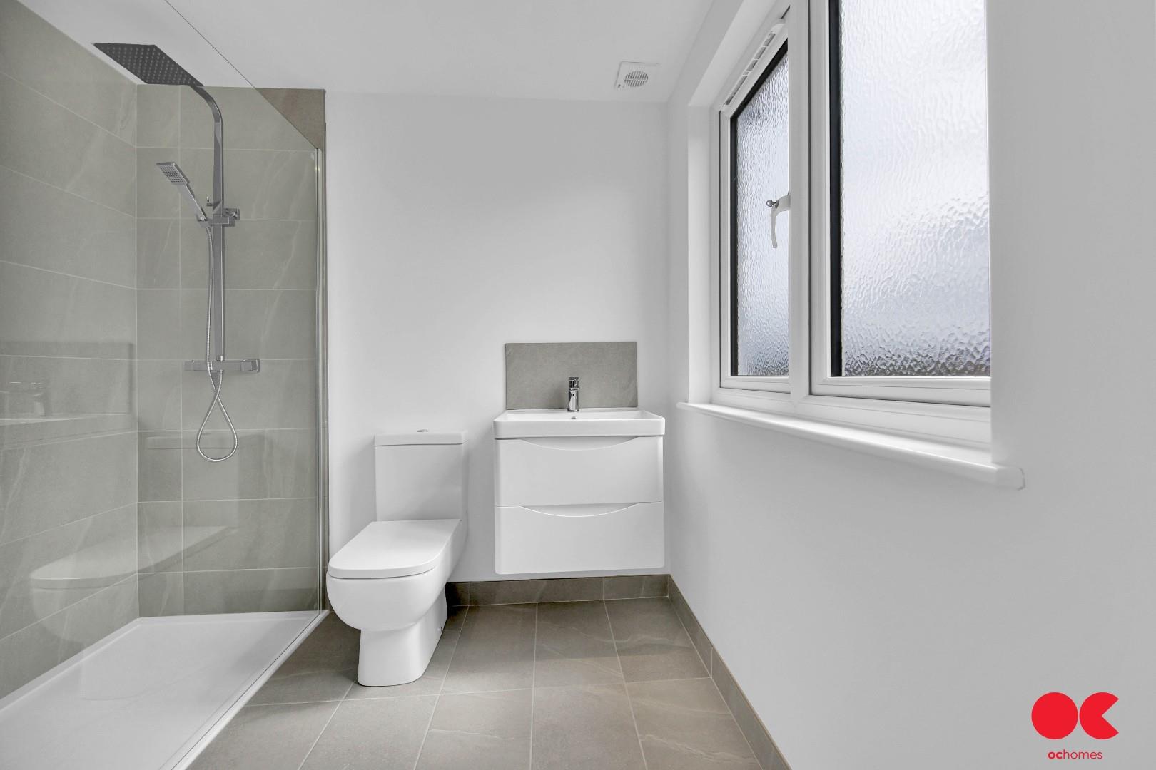 4 bed semi-detached house for sale in Central Drive, Hornchurch  - Property Image 35